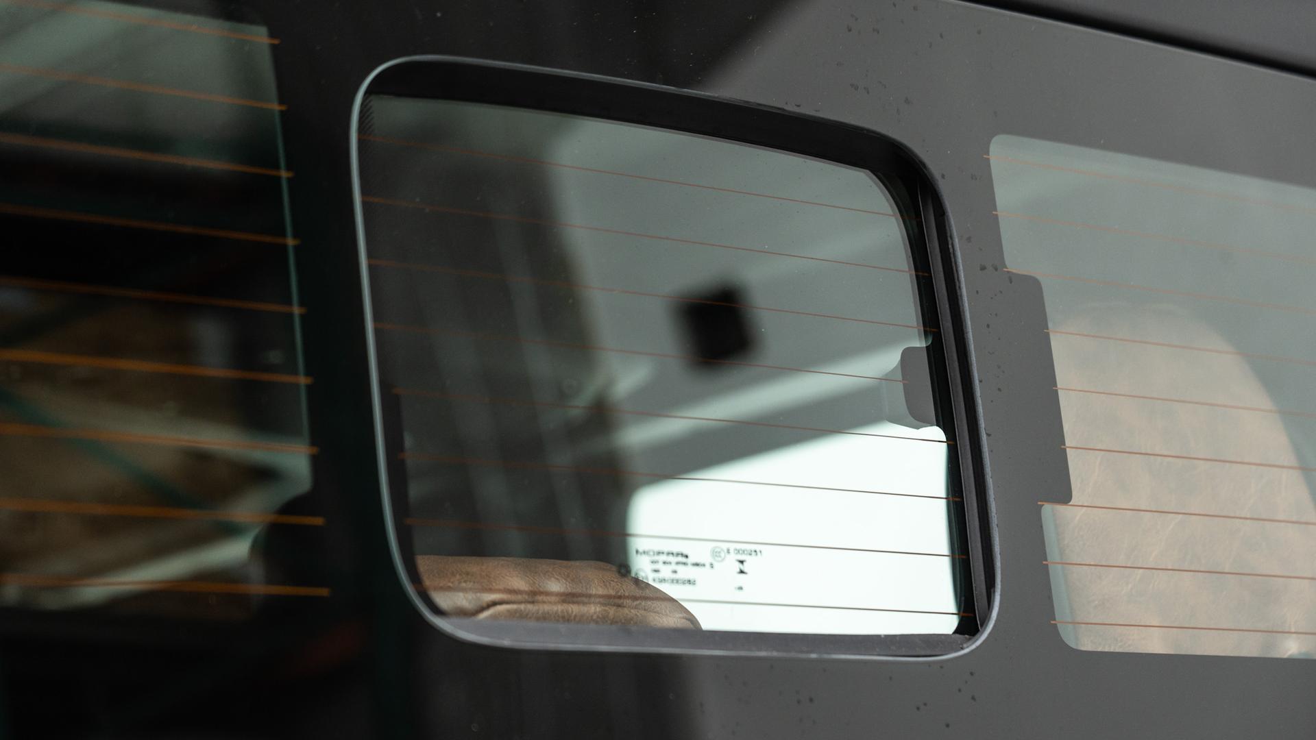 2025 JEEP GLADIATOR in Black, photo 51 of 59