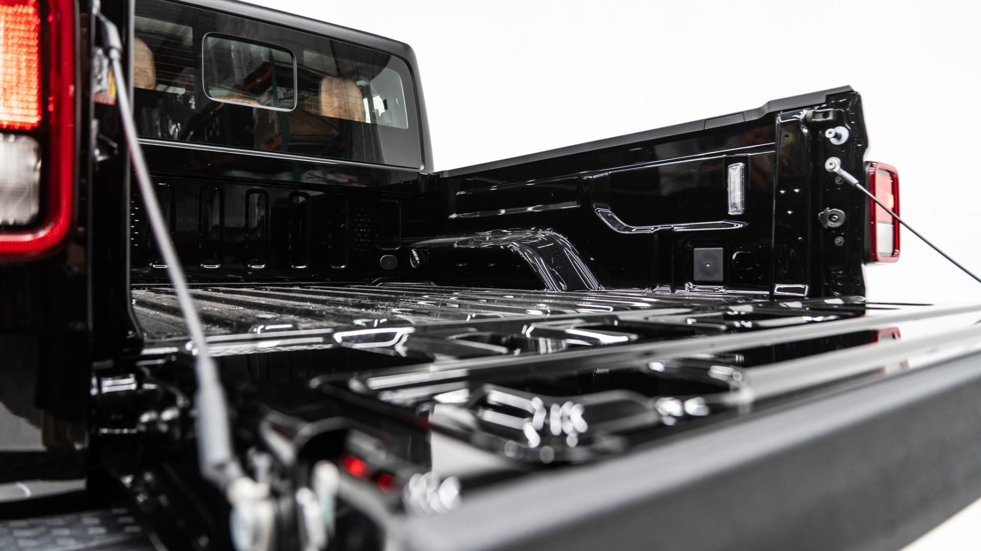 2025 JEEP GLADIATOR in Black, photo 52 of 59