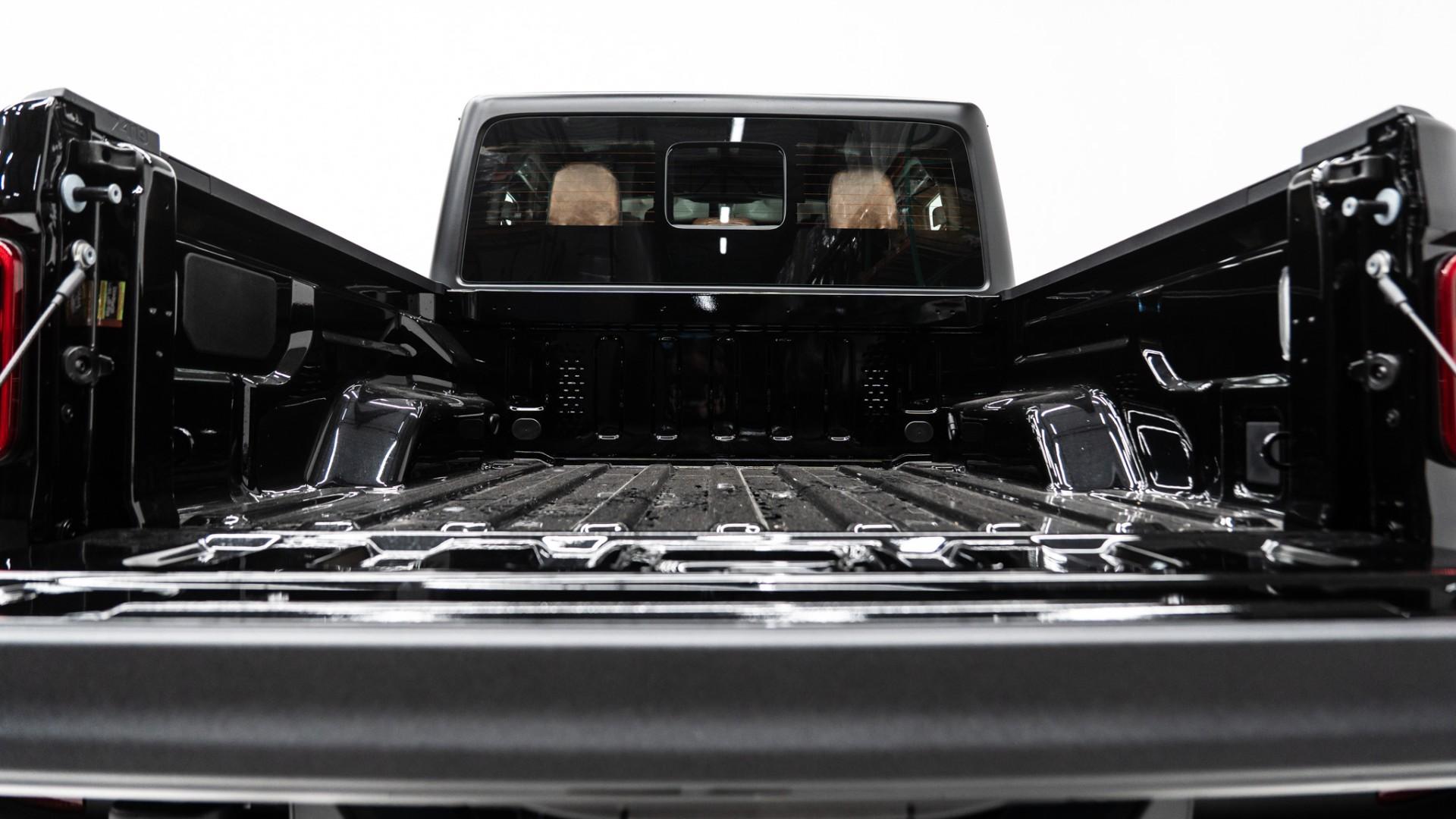 2025 JEEP GLADIATOR in Black, photo 53 of 59