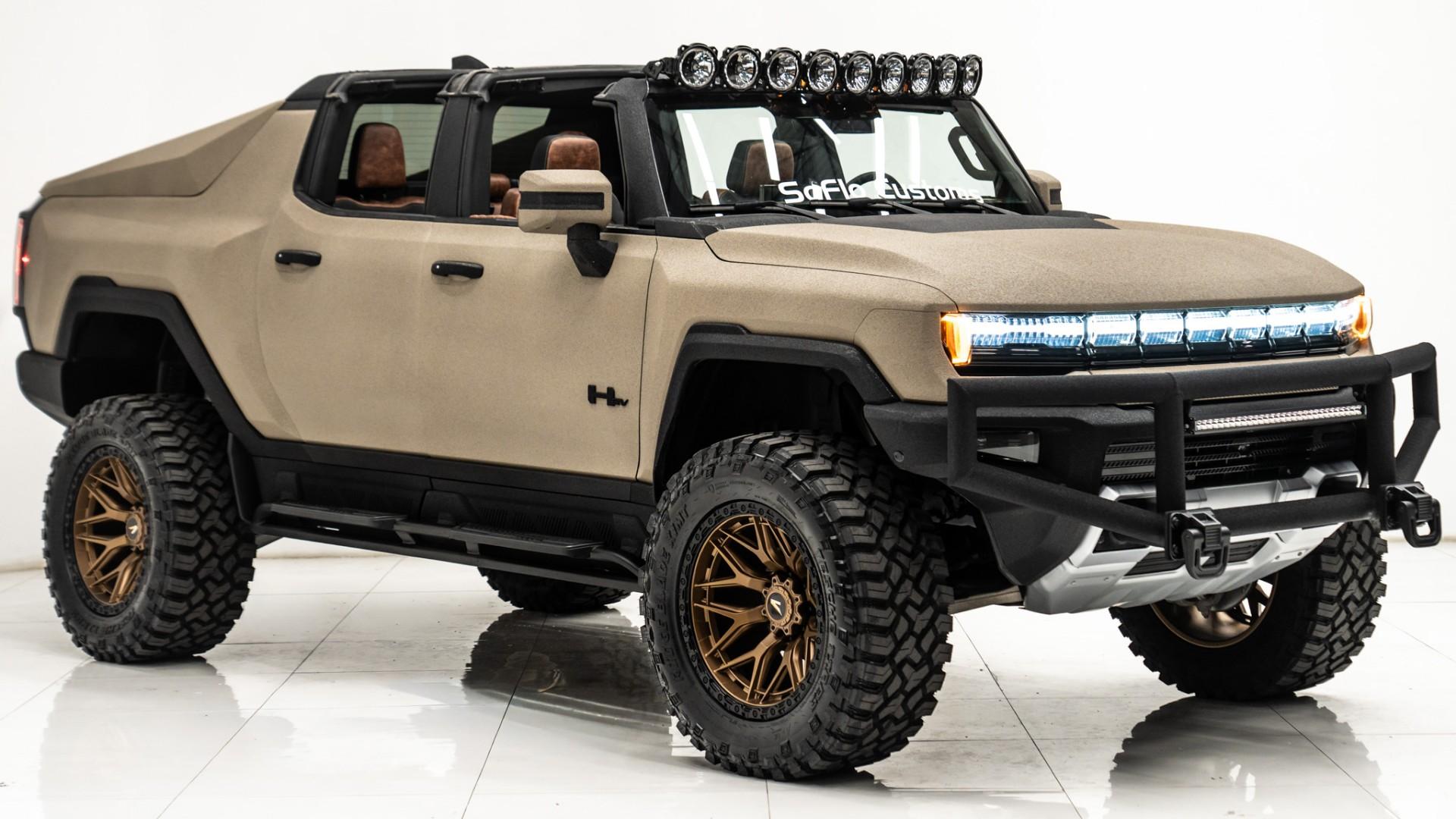 2025 GMC HUMMER EV PICKUP in Tan, photo 23 of 52