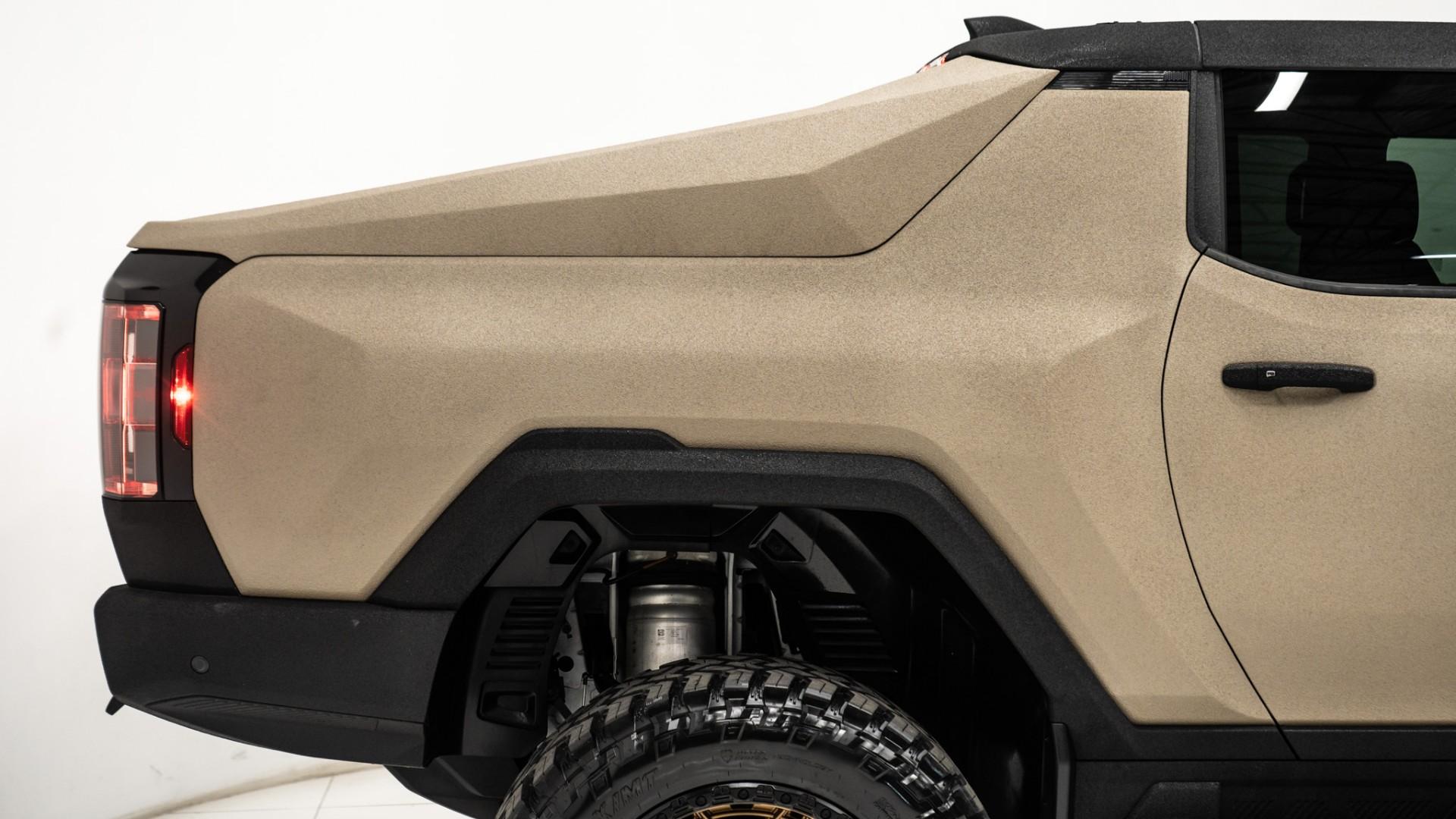 2025 GMC HUMMER EV PICKUP in Tan, photo 13 of 52