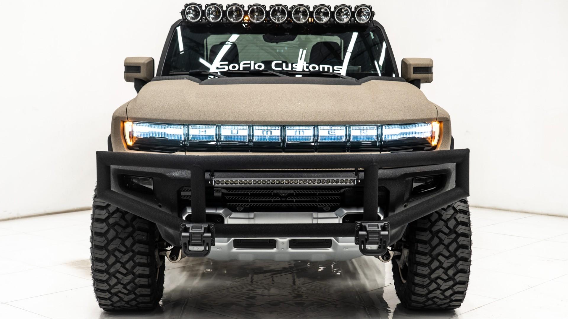 2025 GMC HUMMER EV PICKUP in Tan, photo 24 of 52