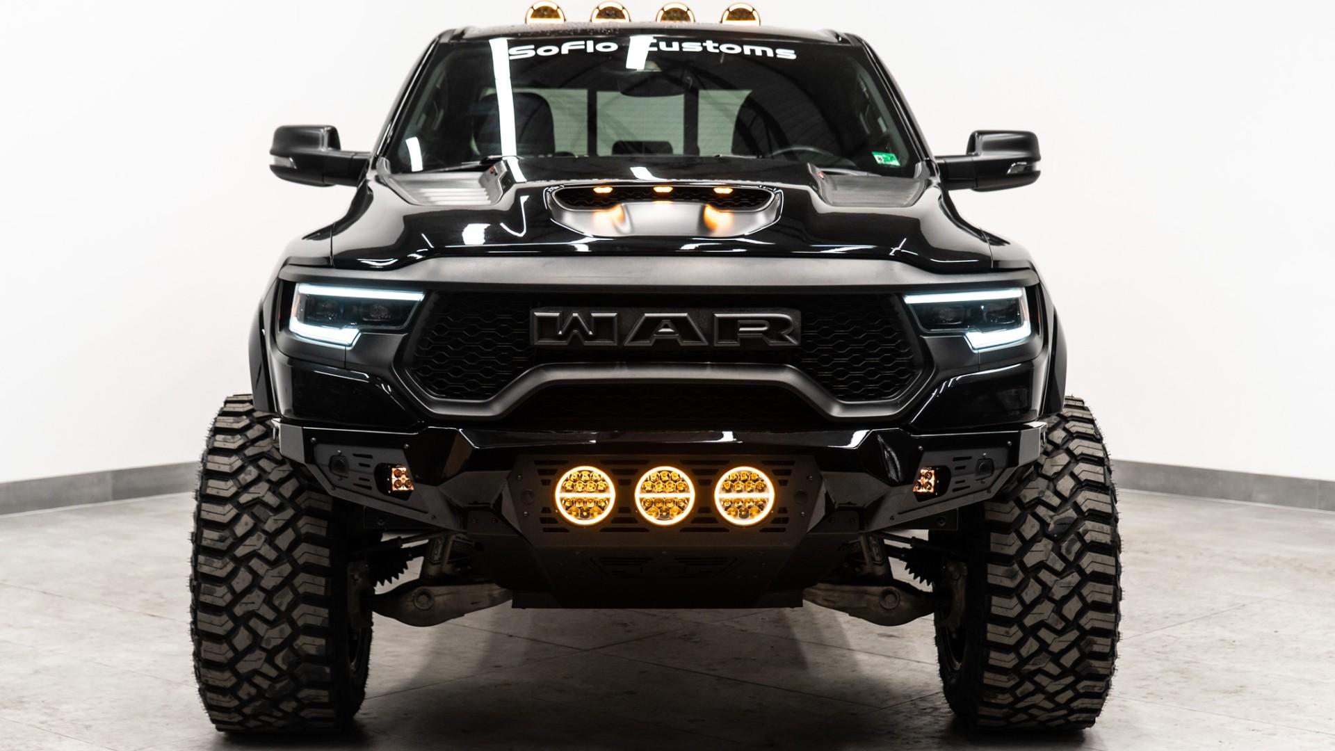 2024 RAM TRX in DIAMOND BLACK CRYSTAL PEARLCOAT, photo 4 of 52