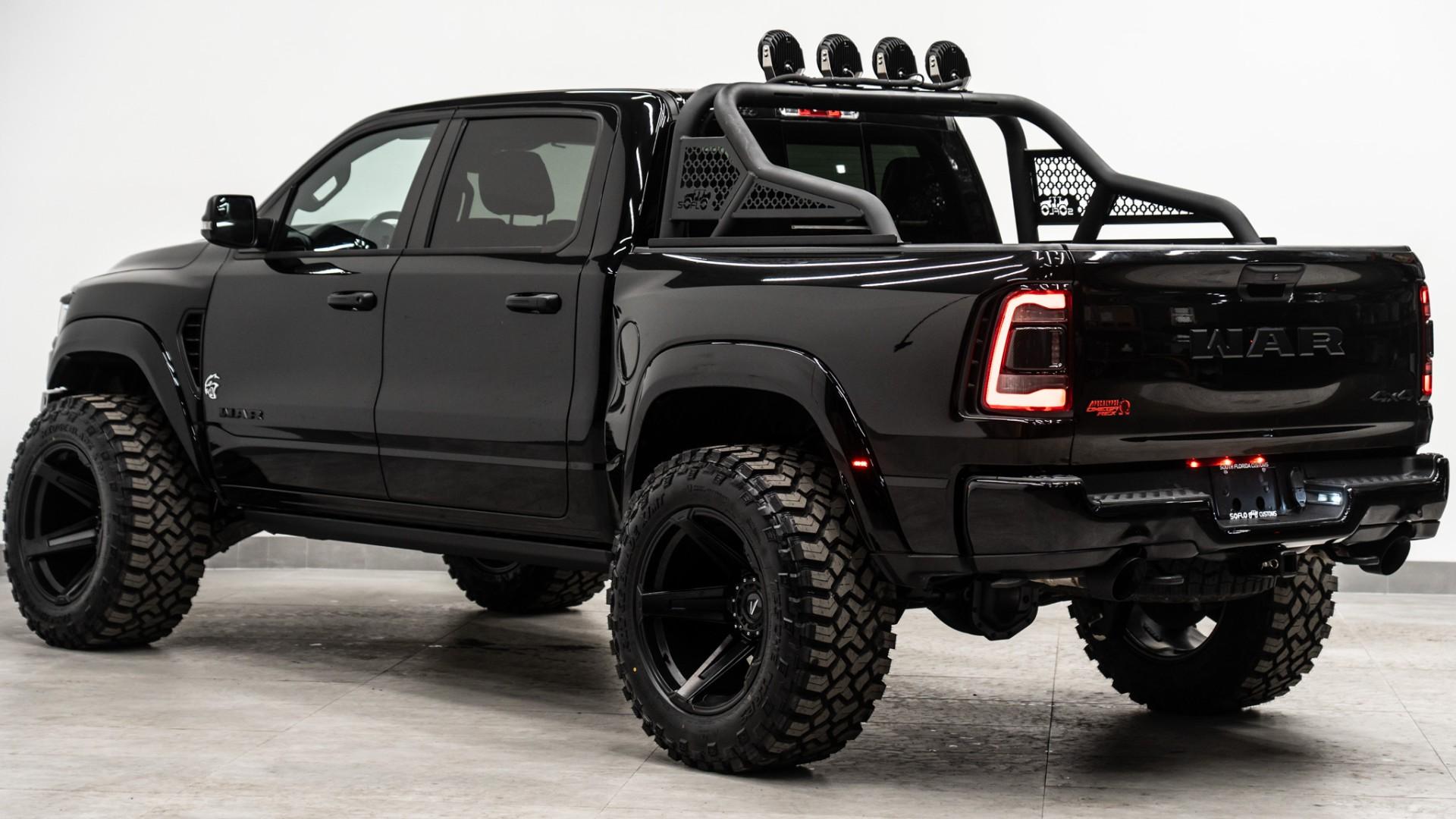 2024 RAM TRX in DIAMOND BLACK CRYSTAL PEARLCOAT, photo 9 of 52