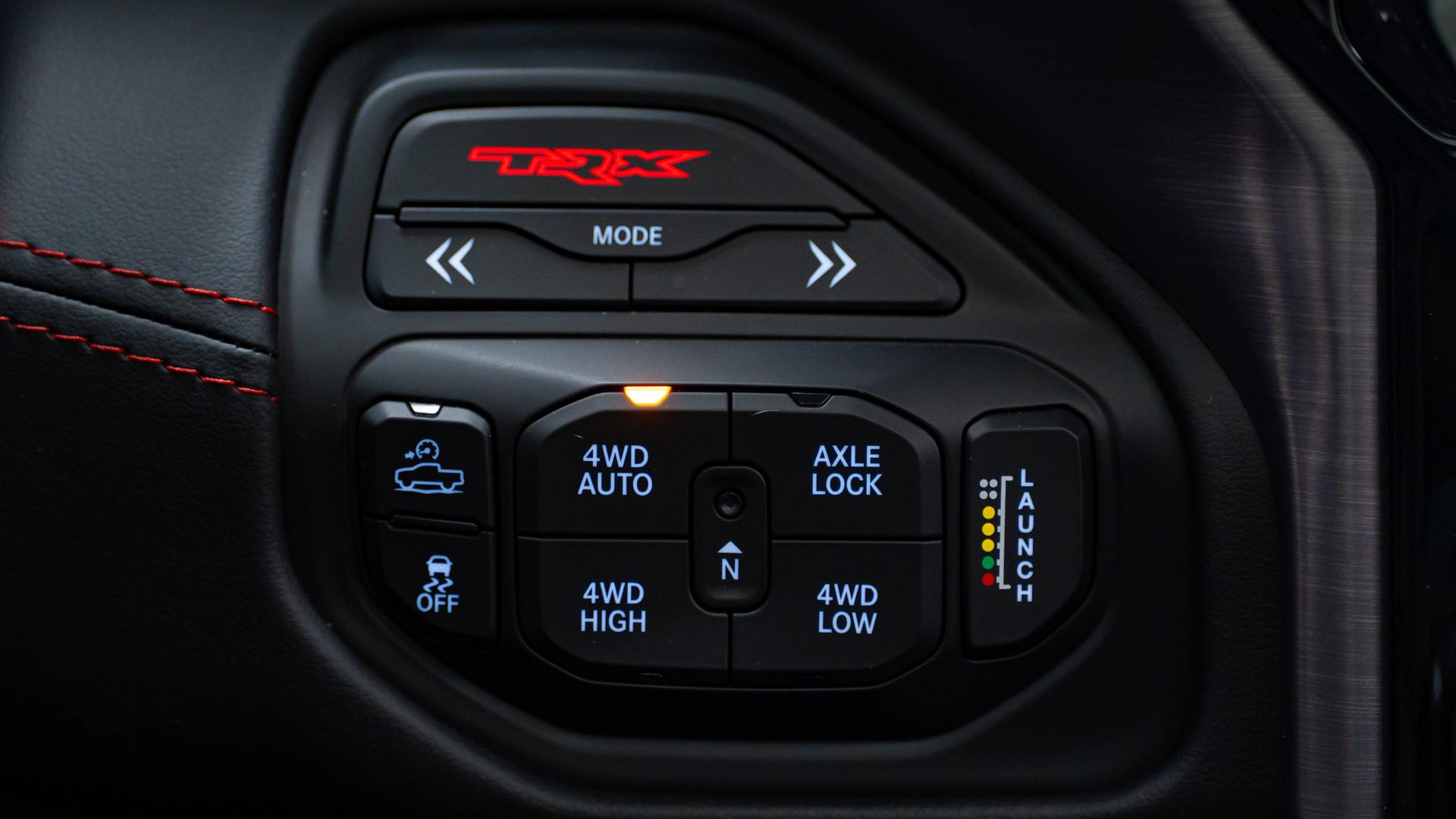 2023 RAM TRX in DIAMOND BLACK CRYSTAL PEARLCOAT, photo 30 of 58