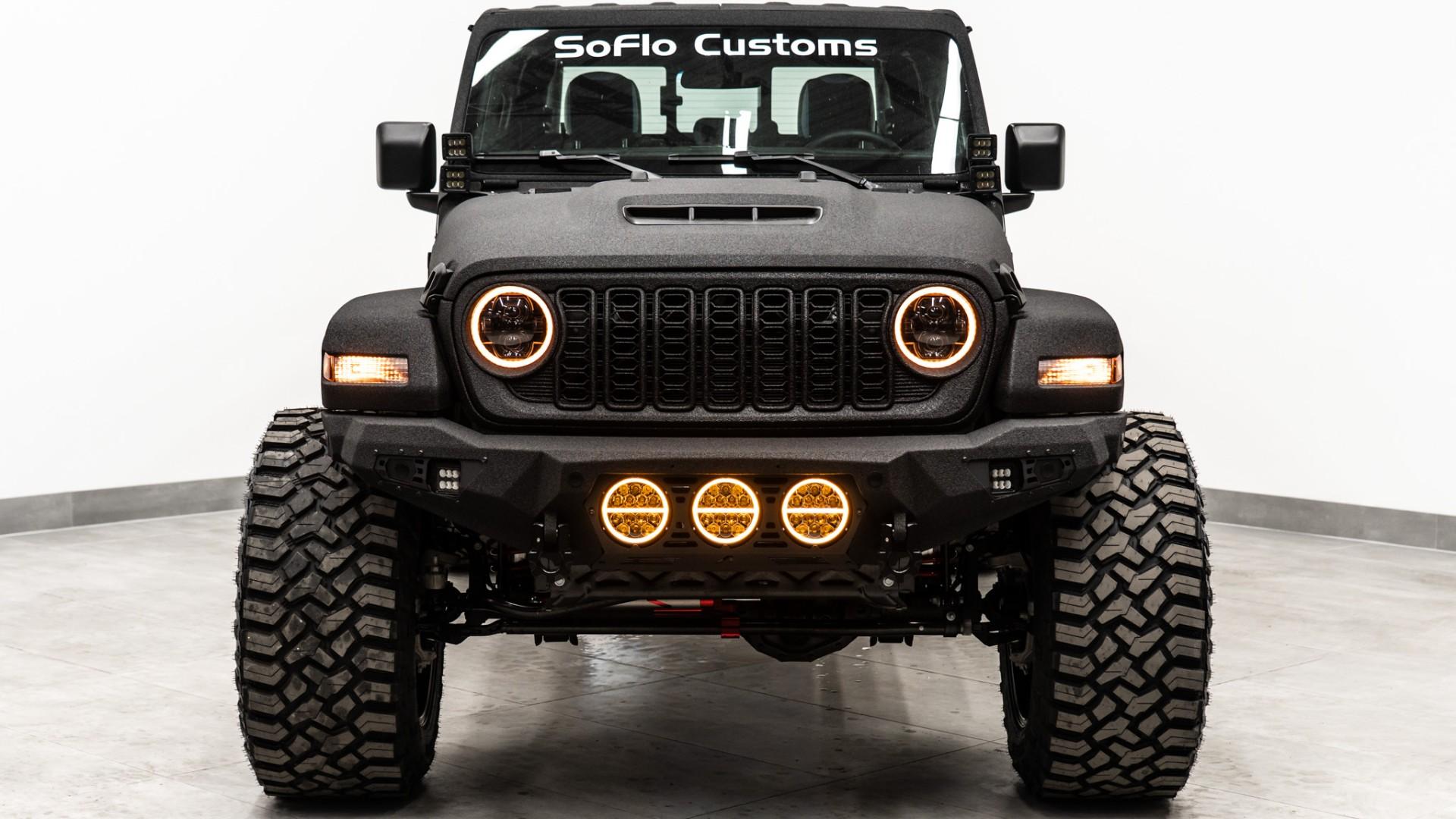 2026 JEEP GLADIATOR in Black, photo 4 of 60