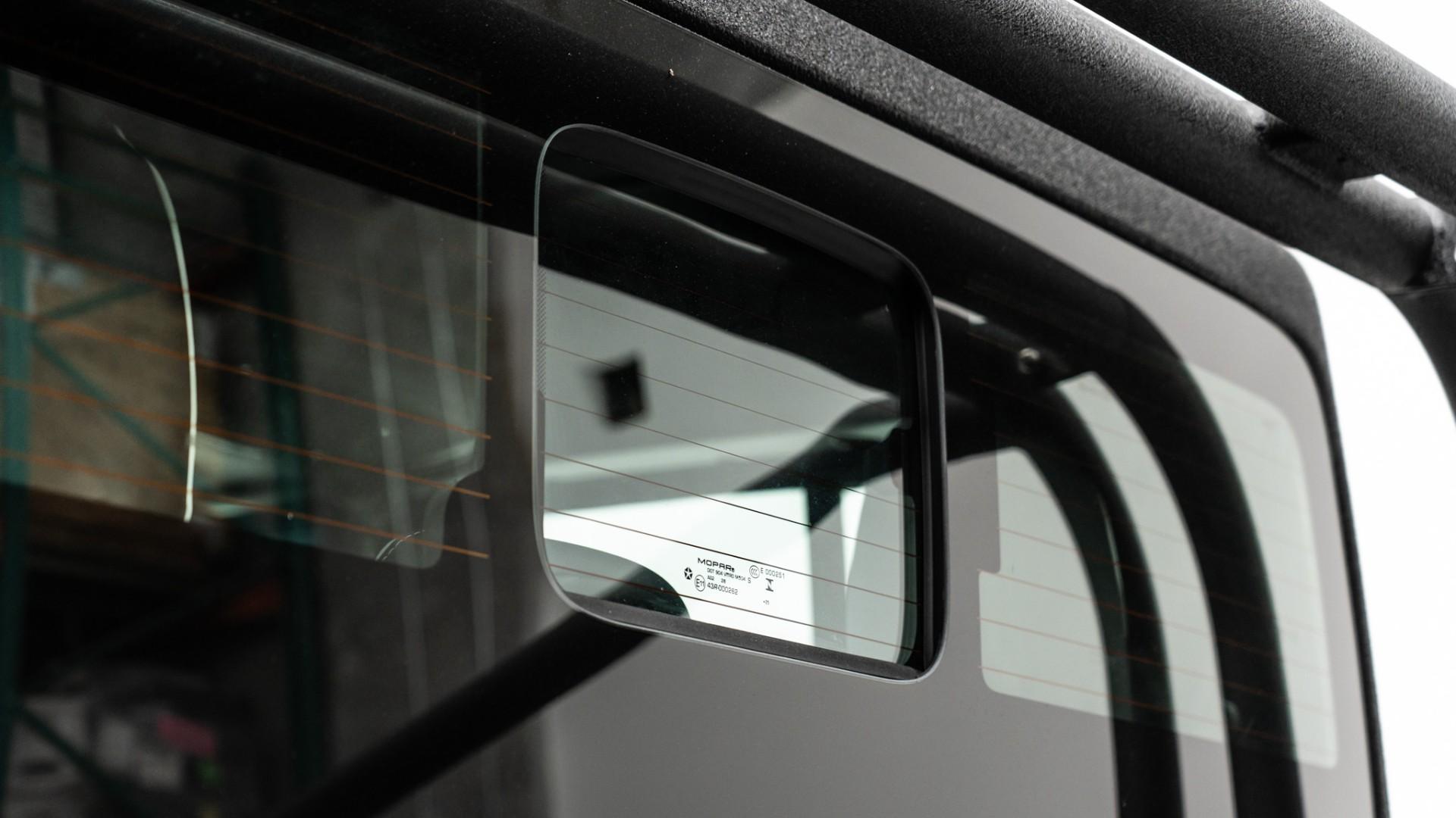 2026 JEEP GLADIATOR in Black, photo 53 of 60