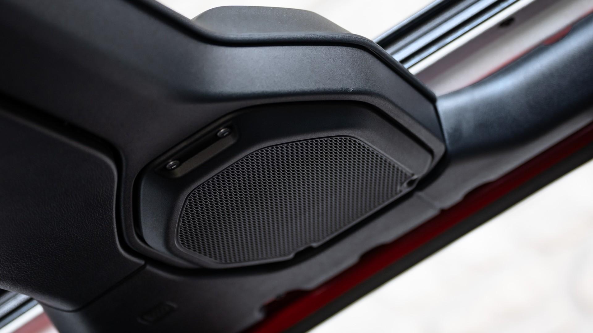 2022 JEEP WRANGLER 4XE in FIRECRACKER RED CLEARCOAT, photo 6 of 59