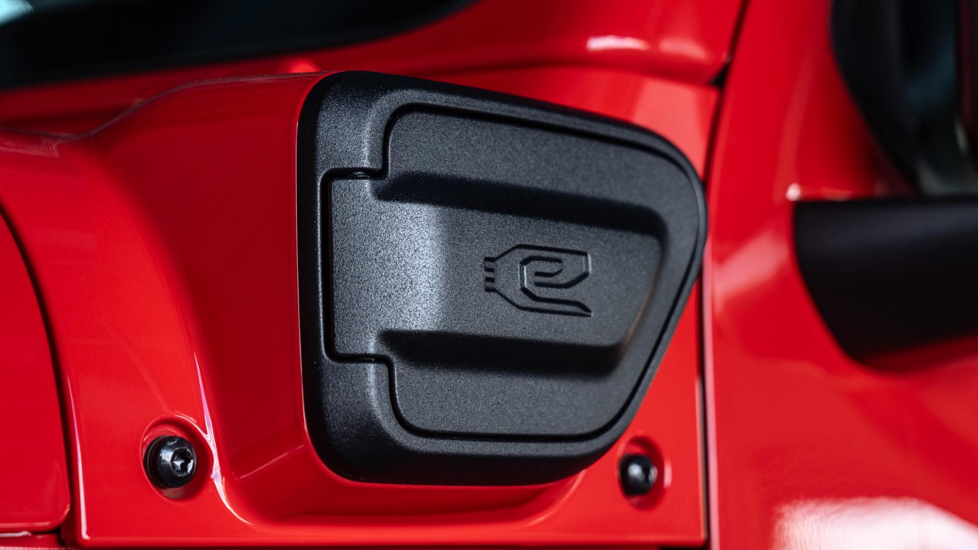 2022 JEEP WRANGLER 4XE in FIRECRACKER RED CLEARCOAT, photo 34 of 59