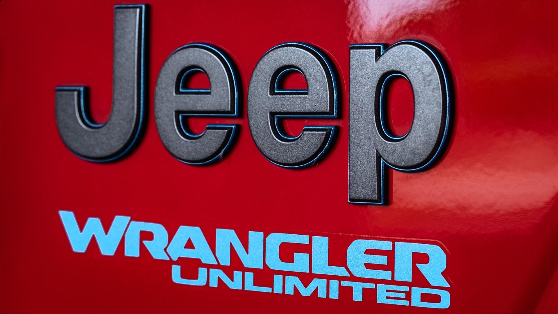 2022 JEEP WRANGLER 4XE in FIRECRACKER RED CLEARCOAT, photo 46 of 59