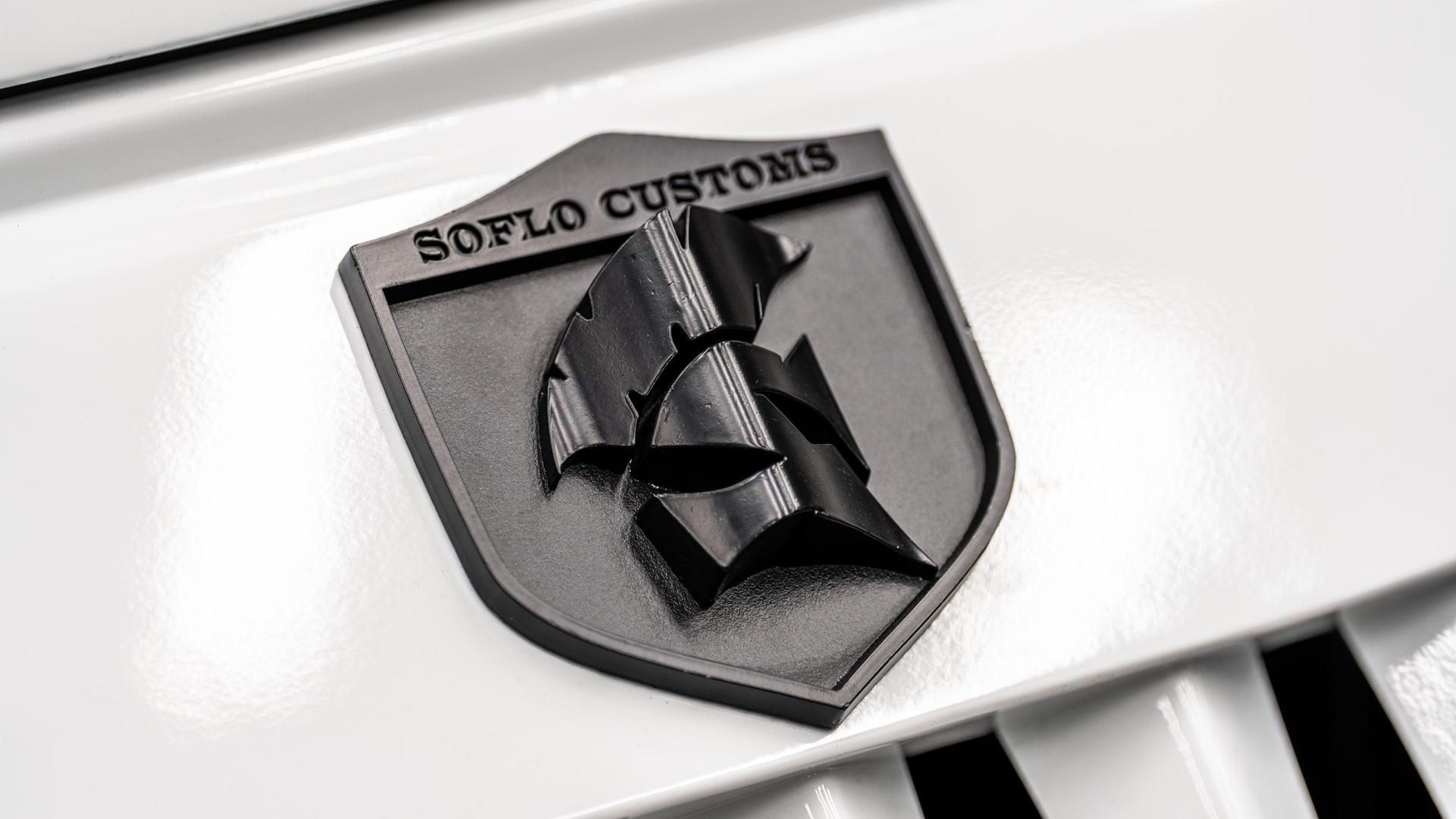 2025 JEEP GLADIATOR in BRIGHT WHITE CLEARCOAT, photo 34 of 60