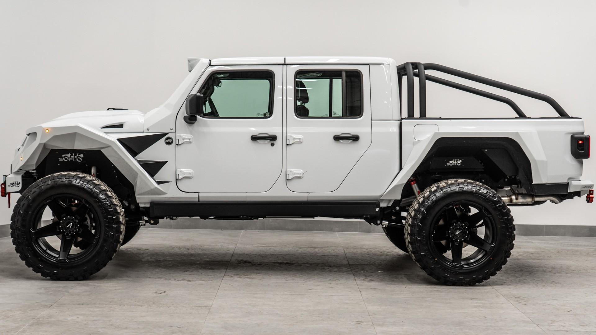 2025 JEEP GLADIATOR in BRIGHT WHITE CLEARCOAT, photo 47 of 60
