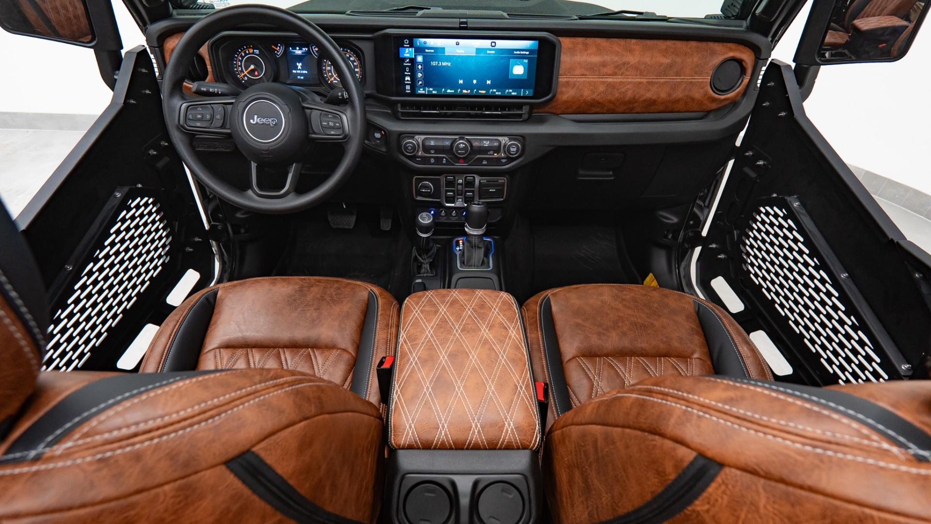 2025 JEEP GLADIATOR in Black, photo 2 of 54
