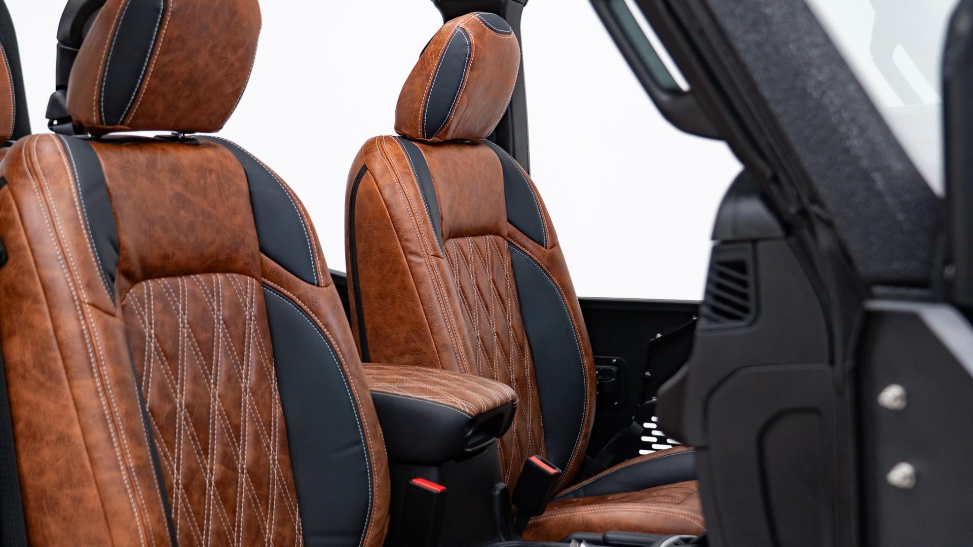 2025 JEEP GLADIATOR in Black, photo 20 of 54