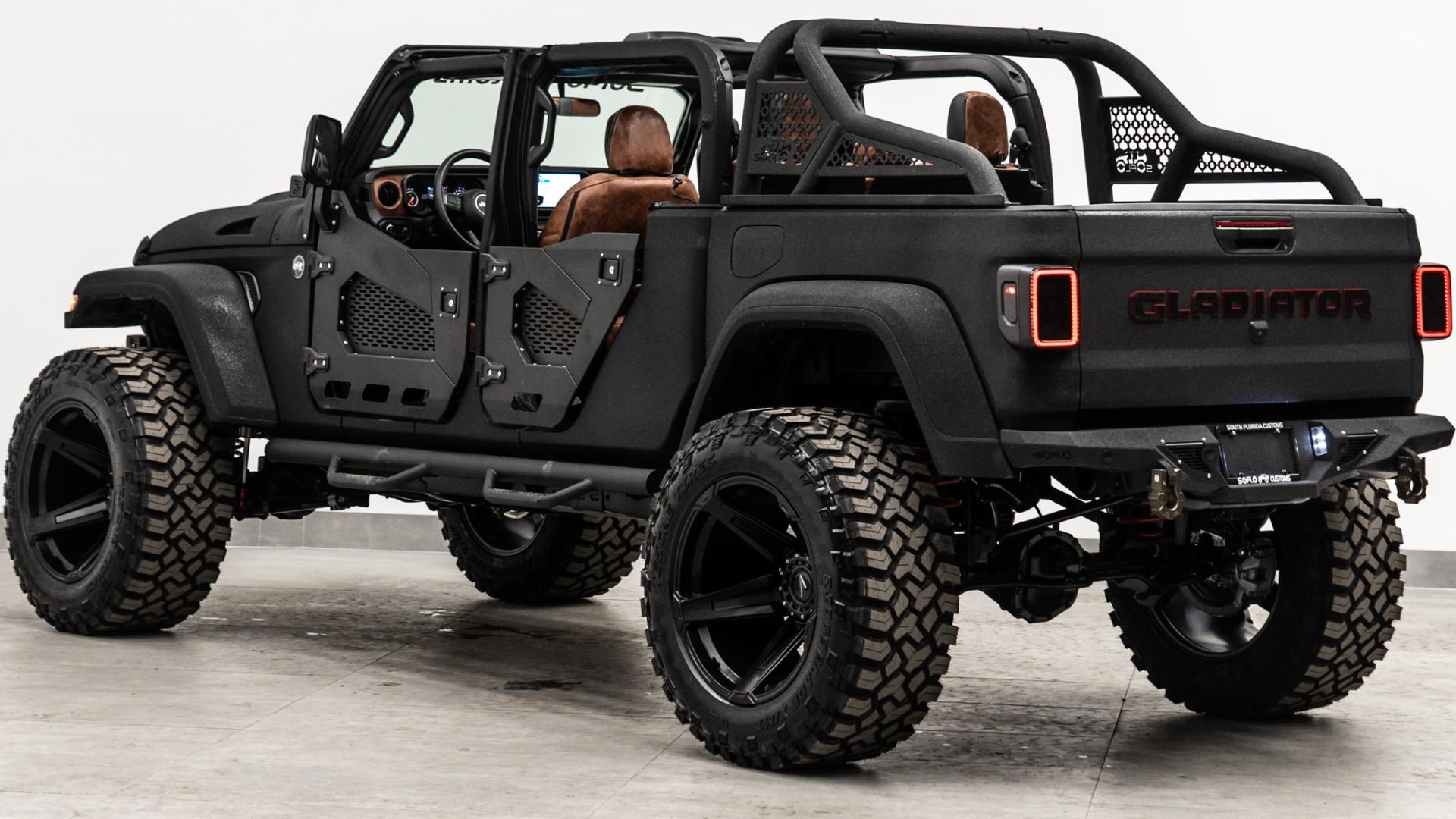 2025 JEEP GLADIATOR in Black, photo 32 of 54