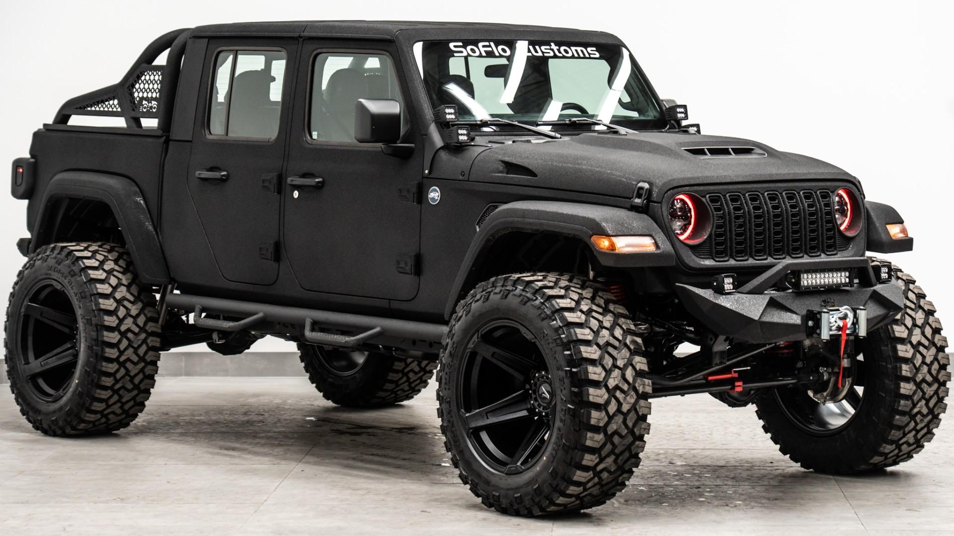 2025 JEEP GLADIATOR in Black, photo 6 of 54