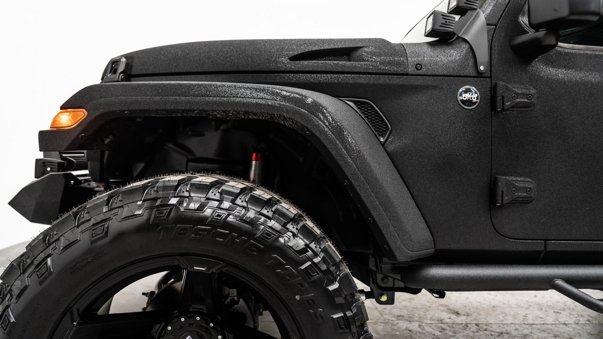 2025 JEEP GLADIATOR in Black, photo 50 of 54