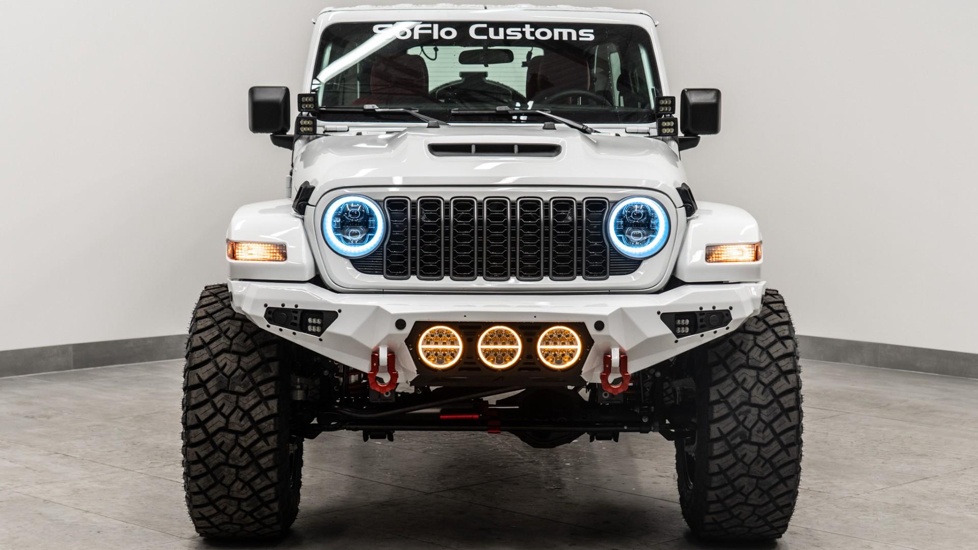2026 JEEP WRANGLER in BRIGHT WHITE CLEARCOAT, photo 4 of 51