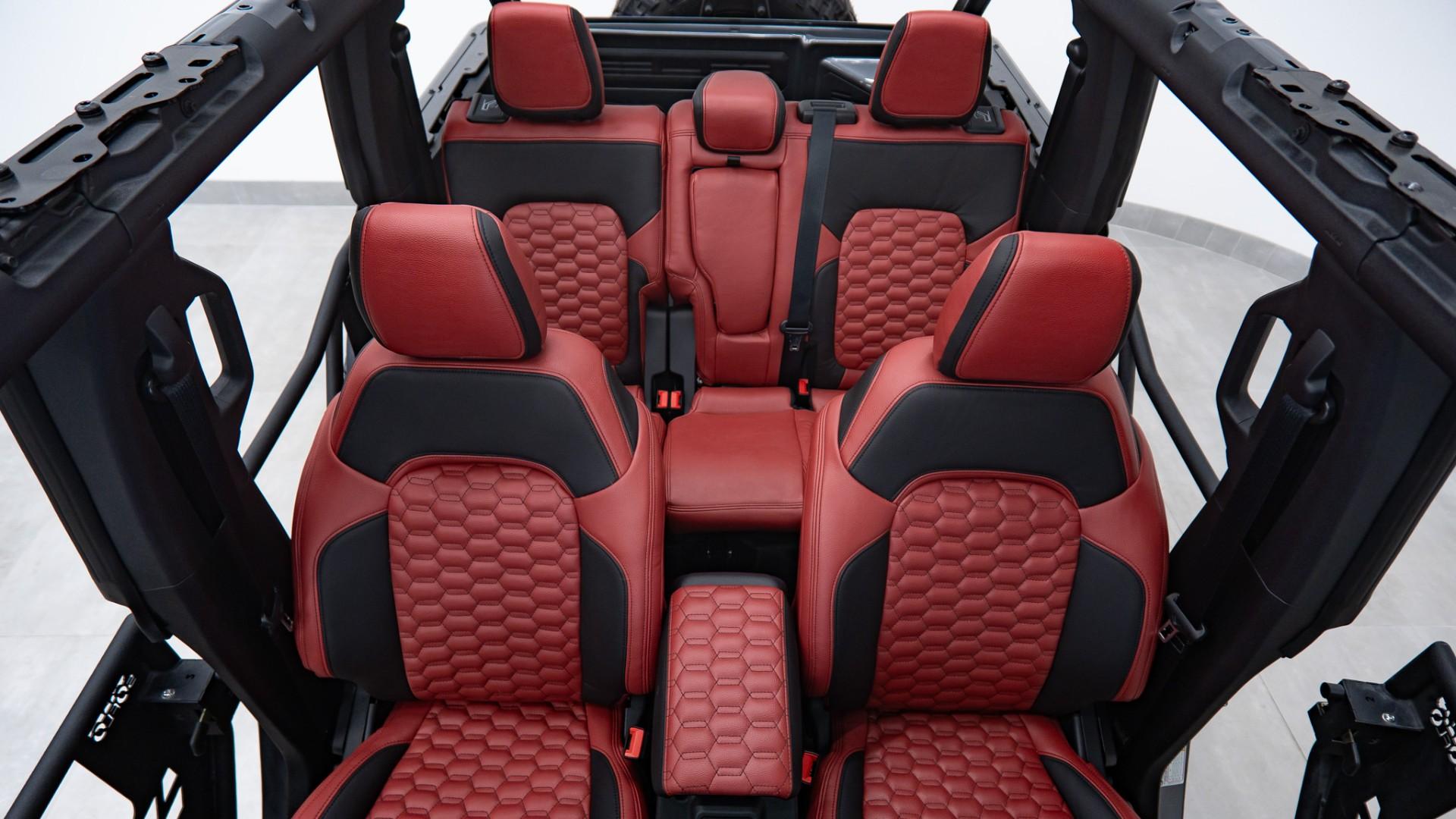 2024 FORD BRONCO in Carbonized Gray, photo 19 of 52