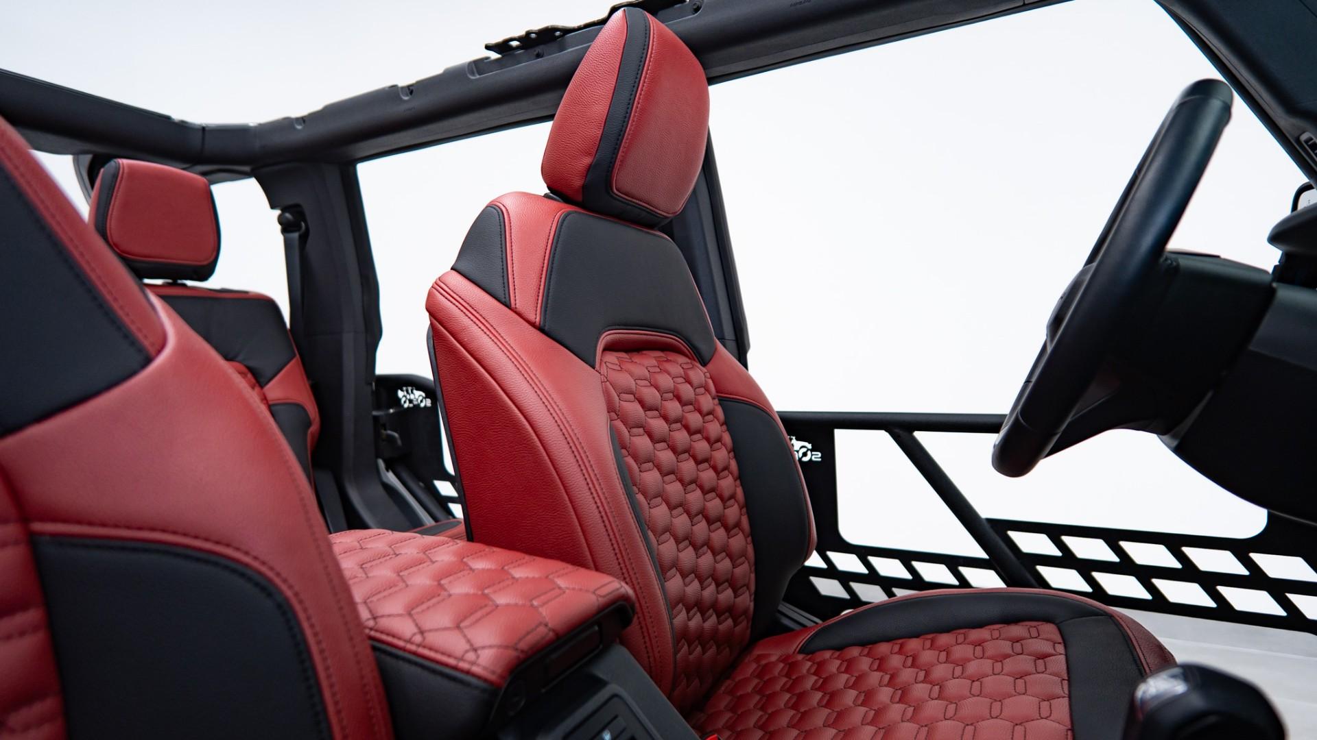 2024 FORD BRONCO in Carbonized Gray, photo 22 of 52