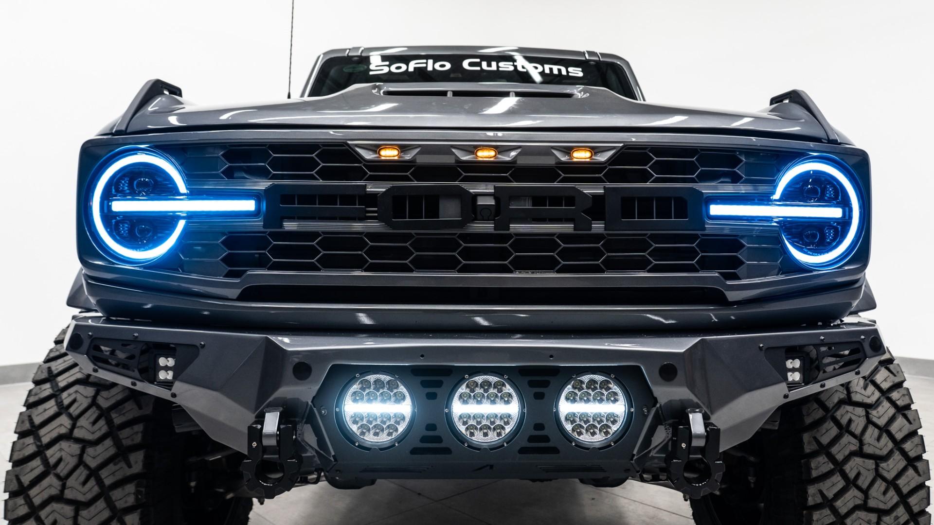 2024 FORD BRONCO in Carbonized Gray, photo 28 of 52