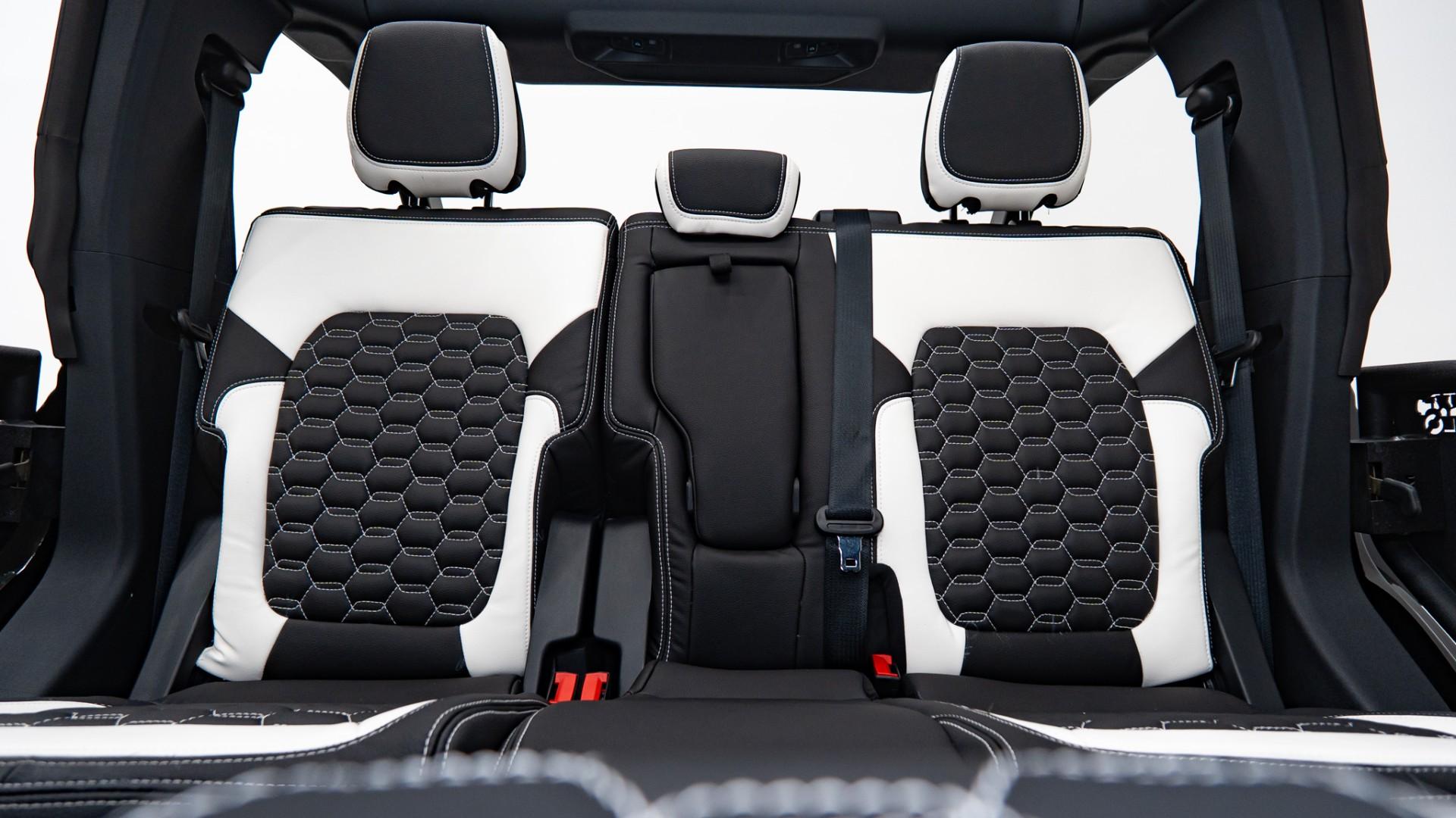 2025 FORD BRONCO in Black, photo 12 of 53