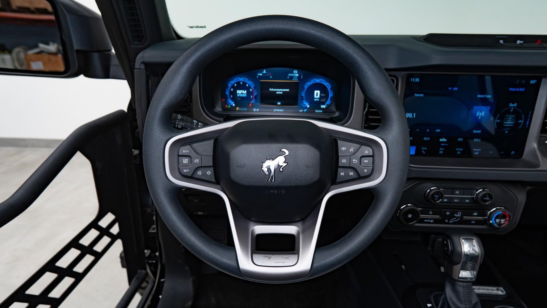2025 FORD BRONCO in Black, photo 18 of 53