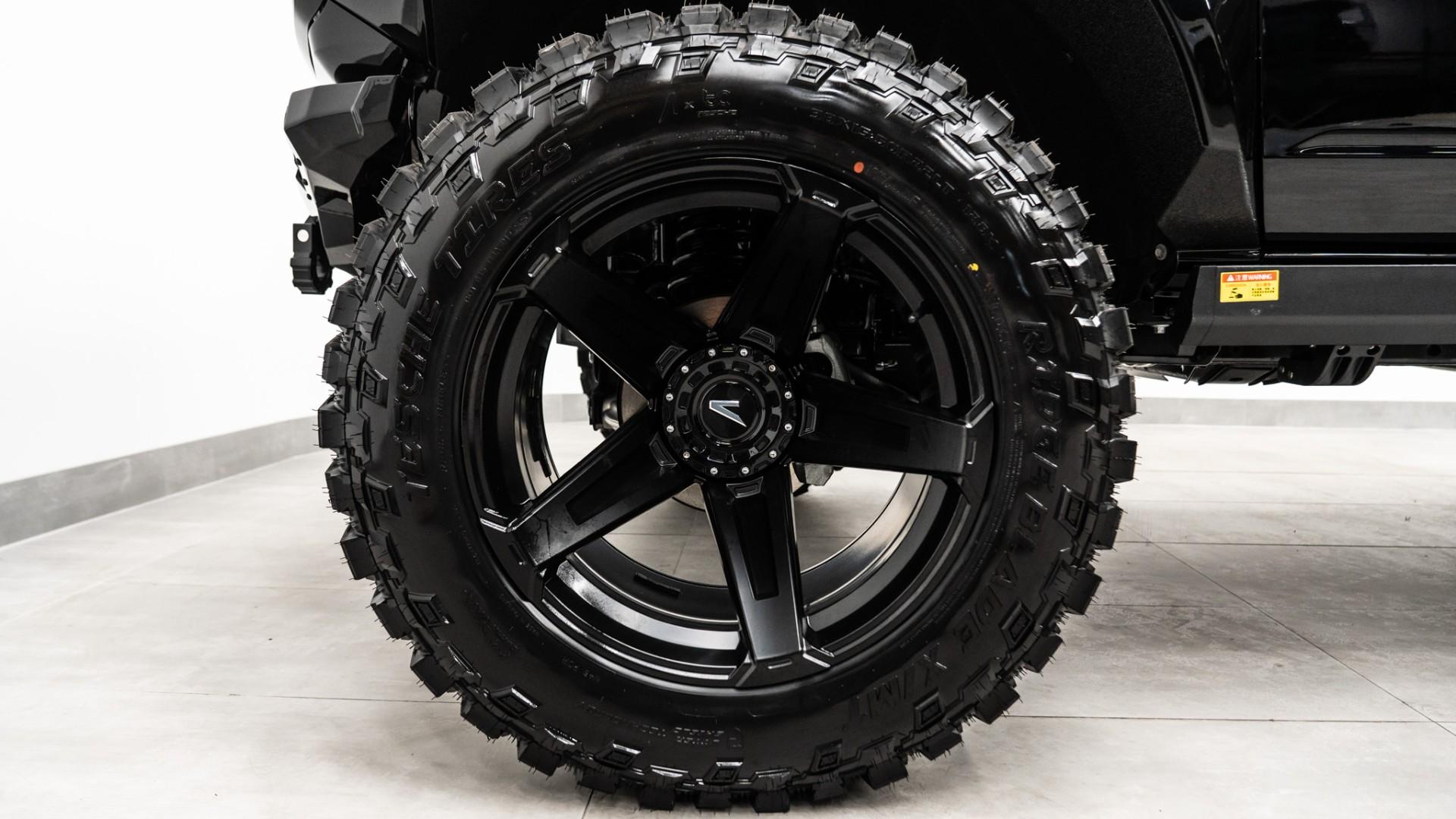 2025 FORD BRONCO in Black, photo 52 of 53