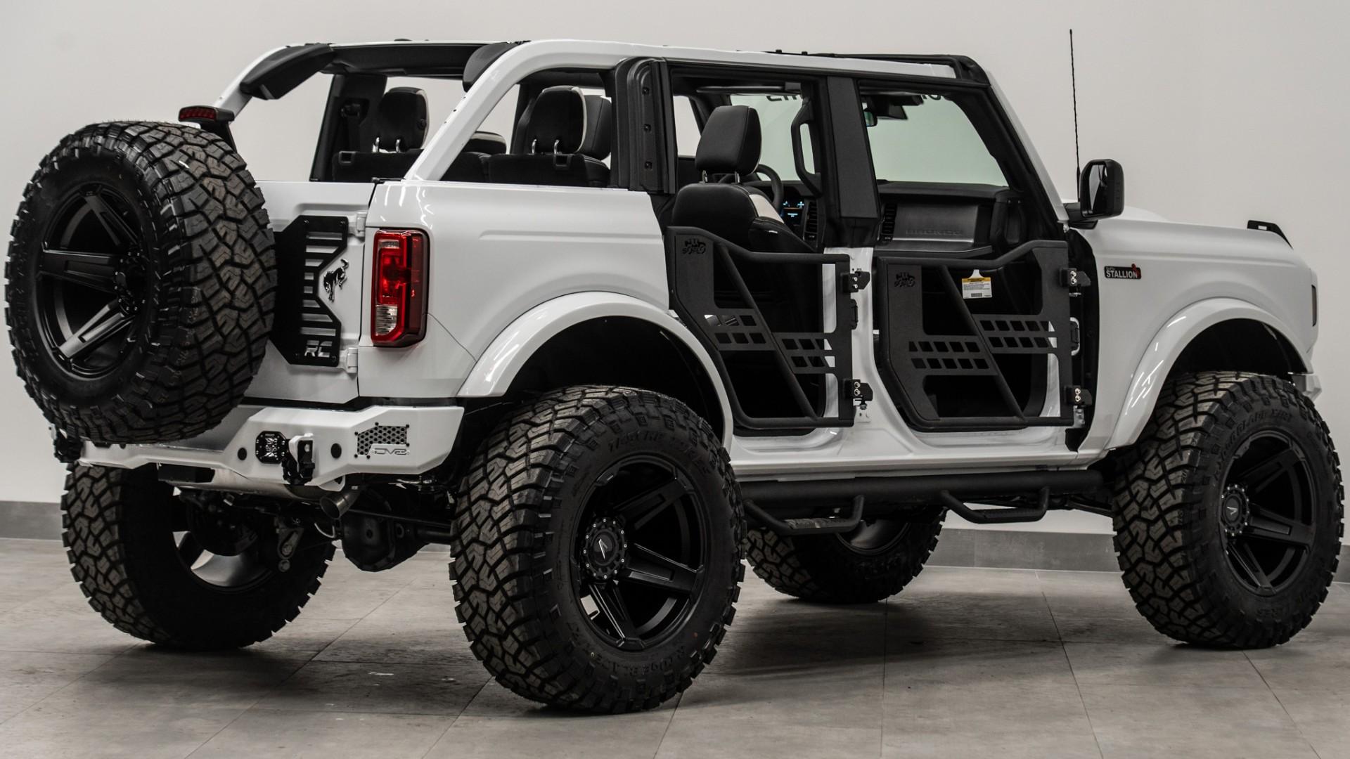 2025 FORD BRONCO in White, photo 14 of 55