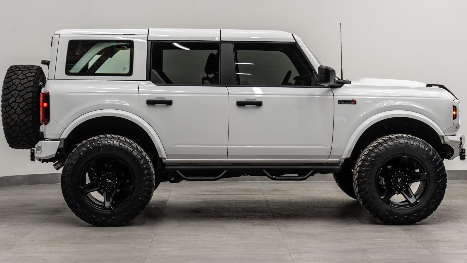 2025 FORD BRONCO in White, photo 5 of 55