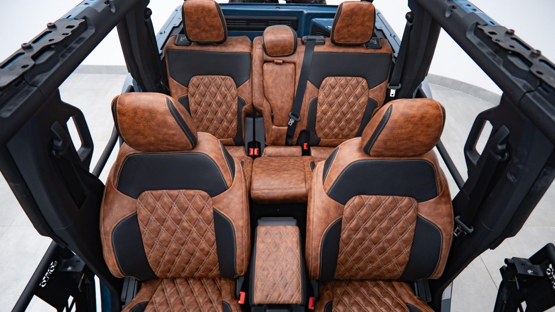 2025 FORD BRONCO in Azzure Gray, photo 17 of 55