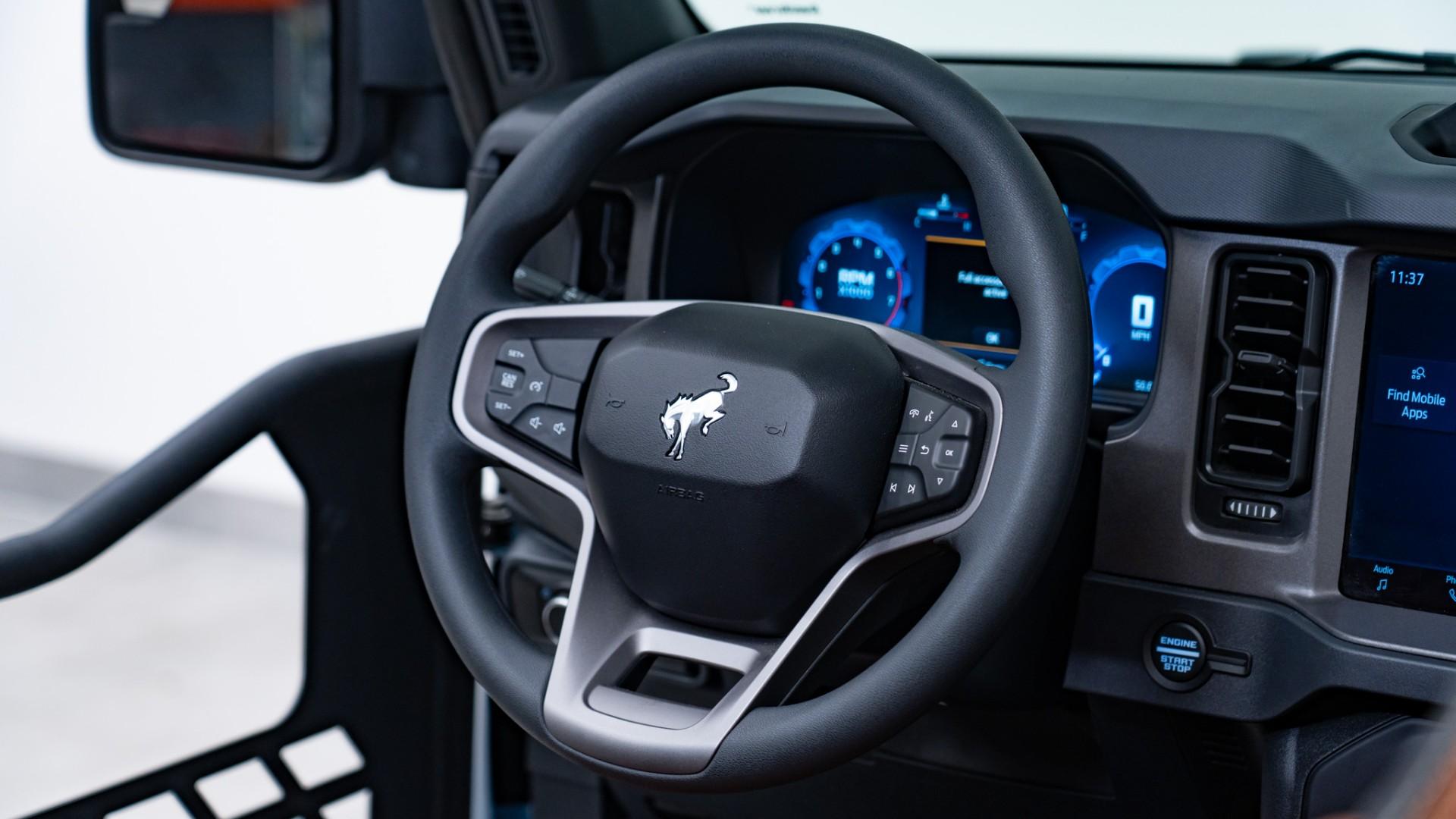 2025 FORD BRONCO in Azzure Gray, photo 30 of 55