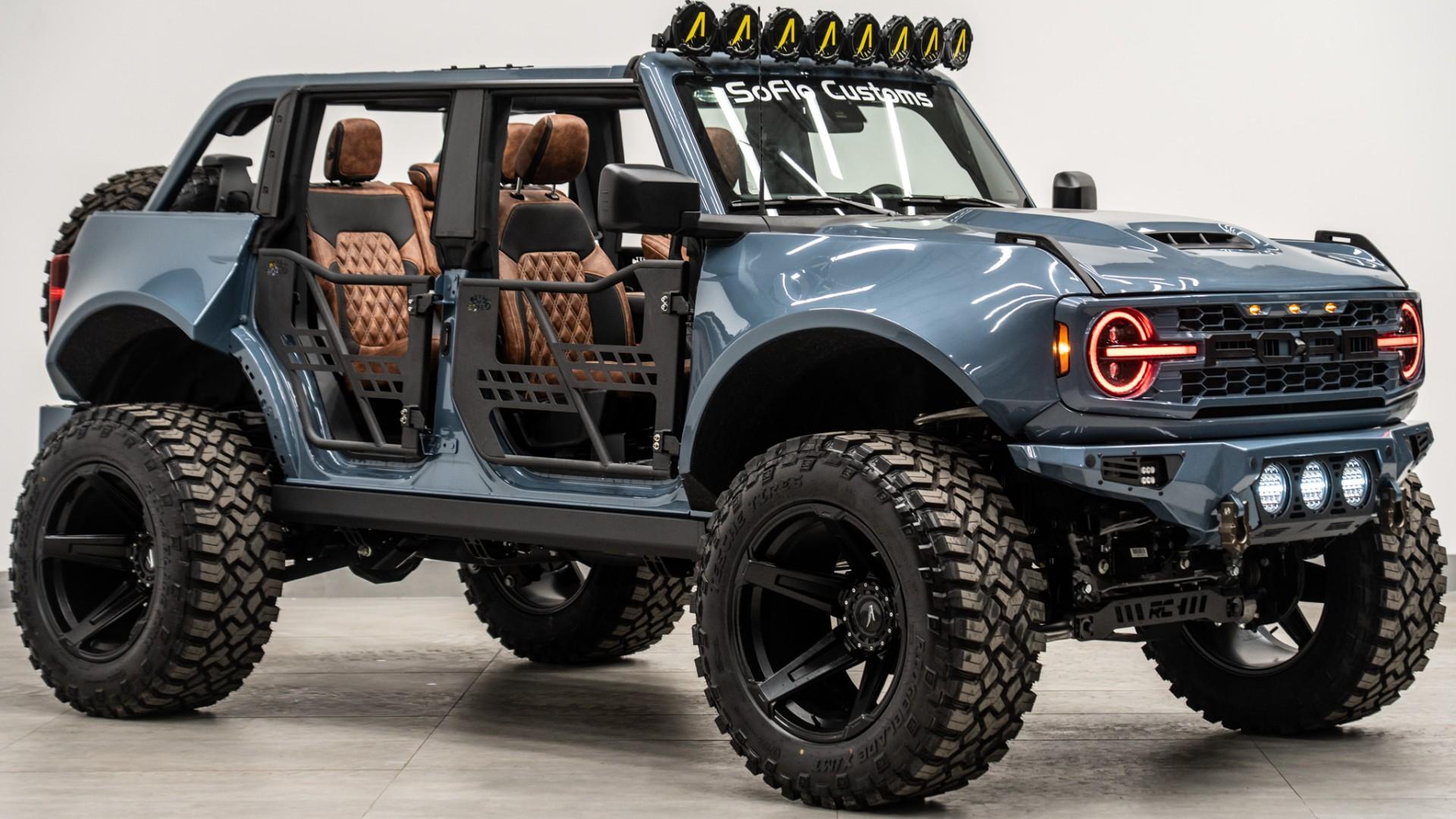 2025 FORD BRONCO in Azzure Gray, photo 34 of 55