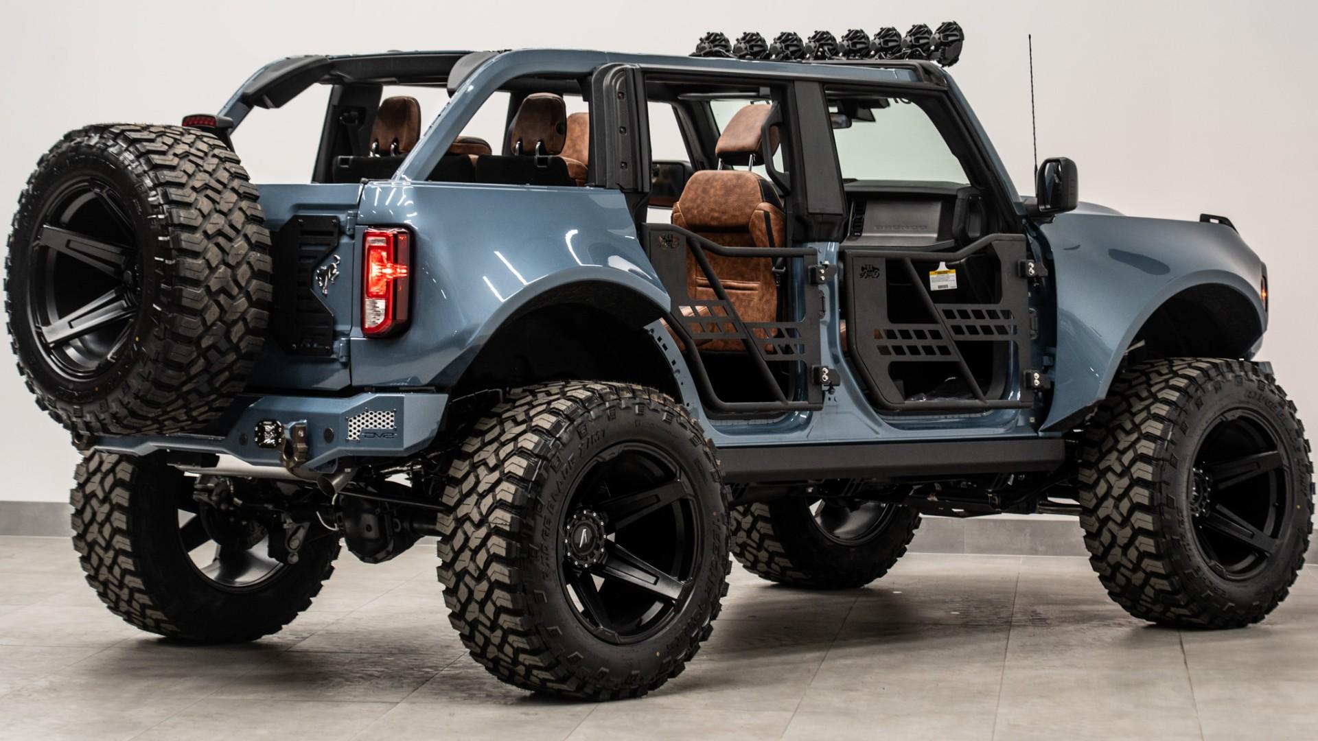 2025 FORD BRONCO in Azzure Gray, photo 37 of 55