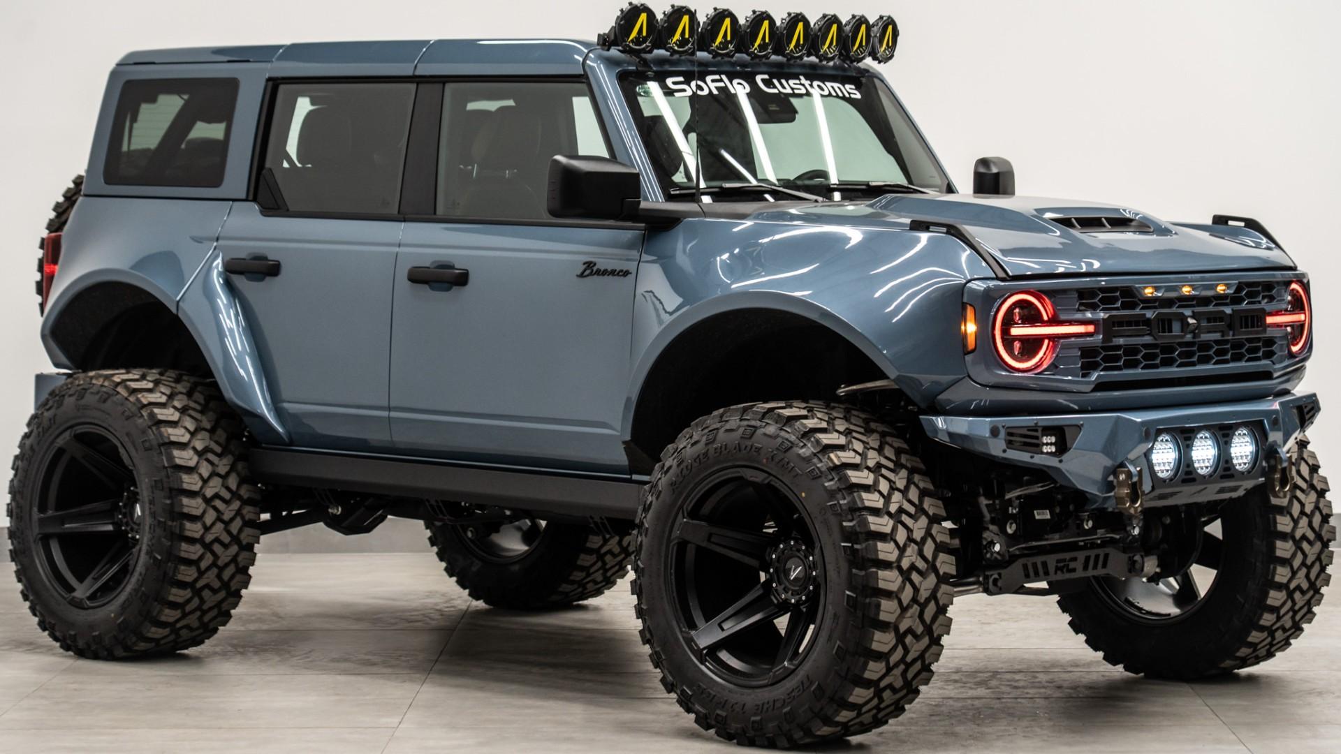 2025 FORD BRONCO in Azzure Gray, photo 6 of 55