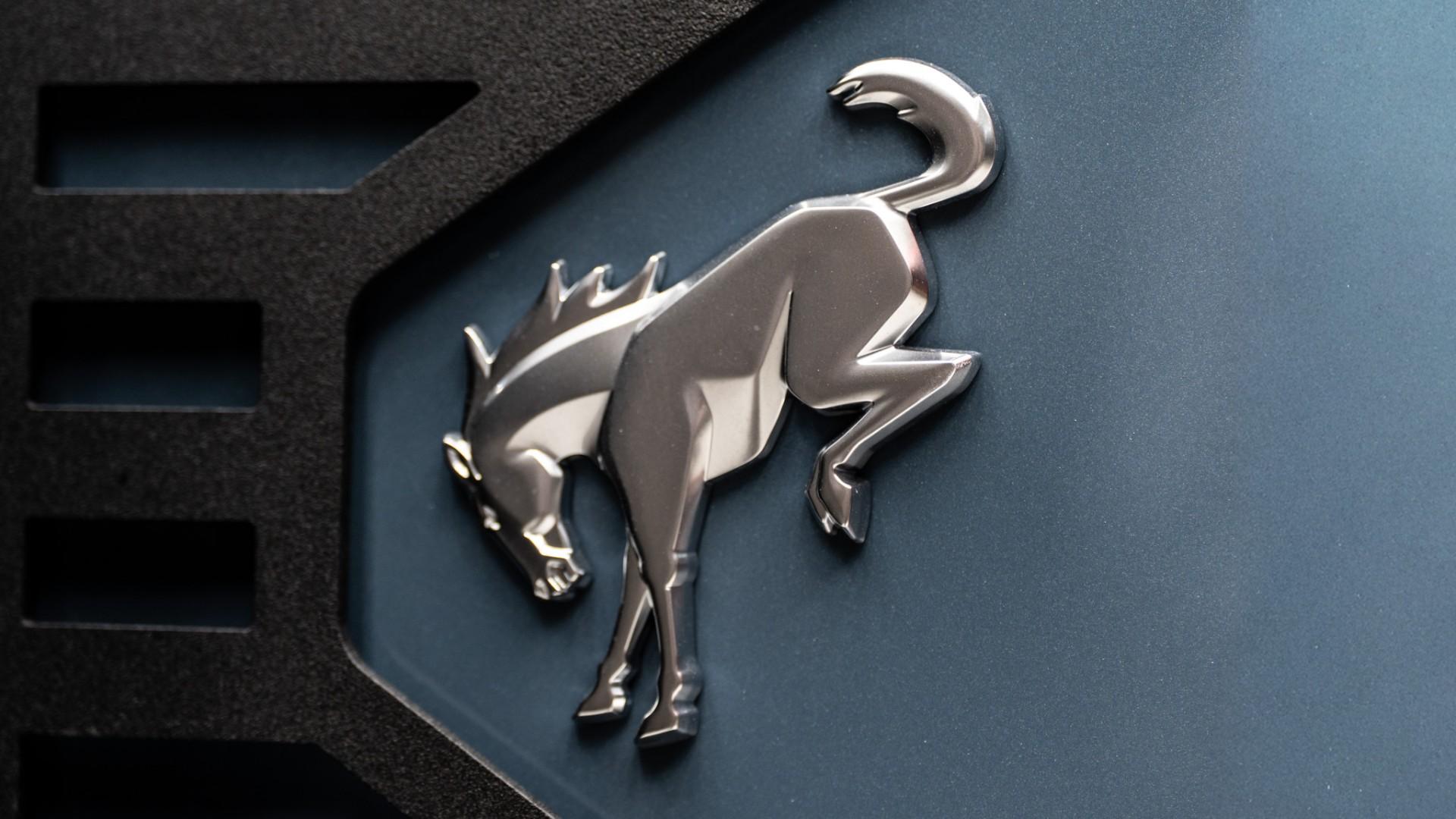 2025 FORD BRONCO in Azzure Gray, photo 47 of 55