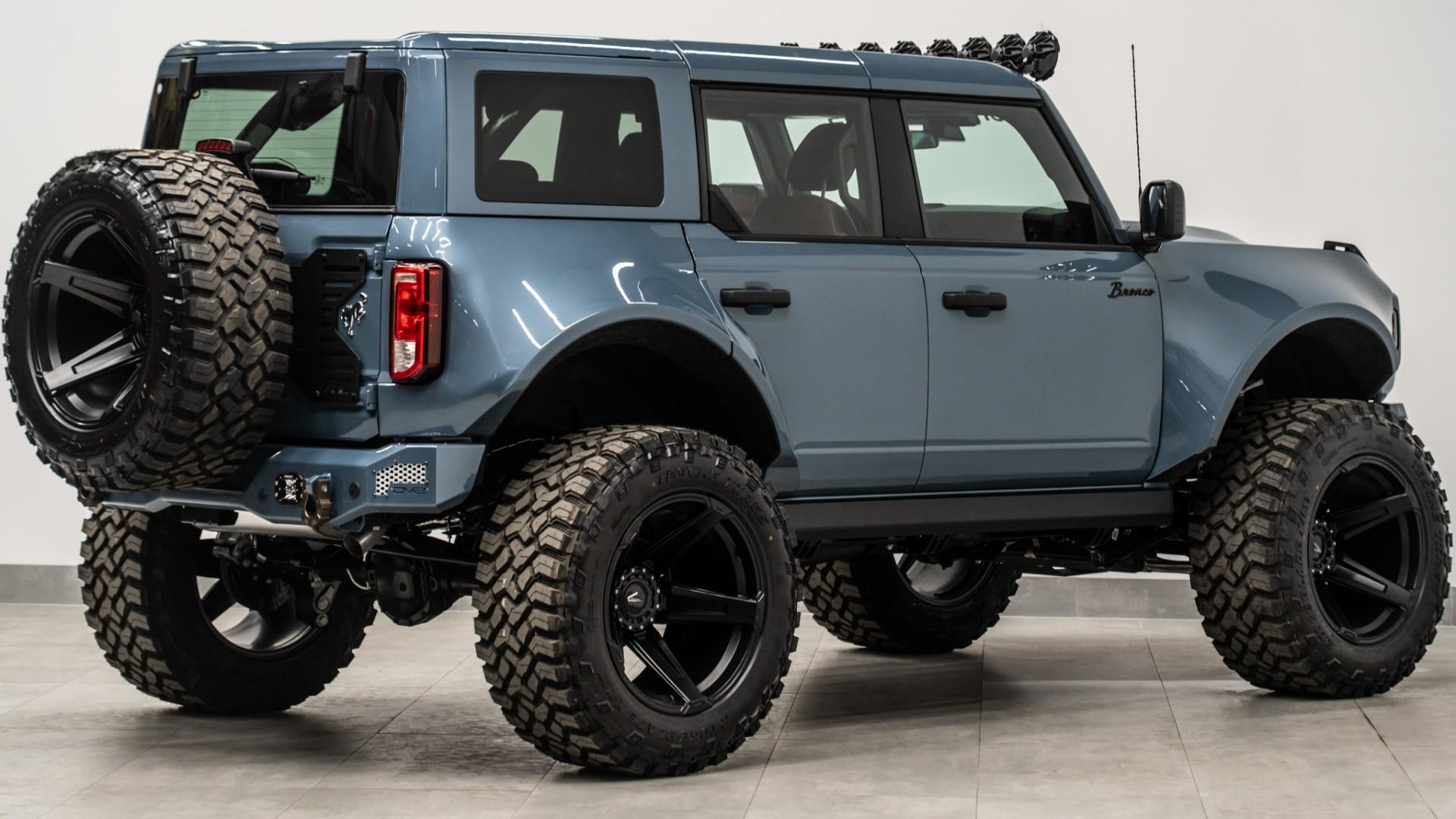 2025 FORD BRONCO in Azzure Gray, photo 8 of 55