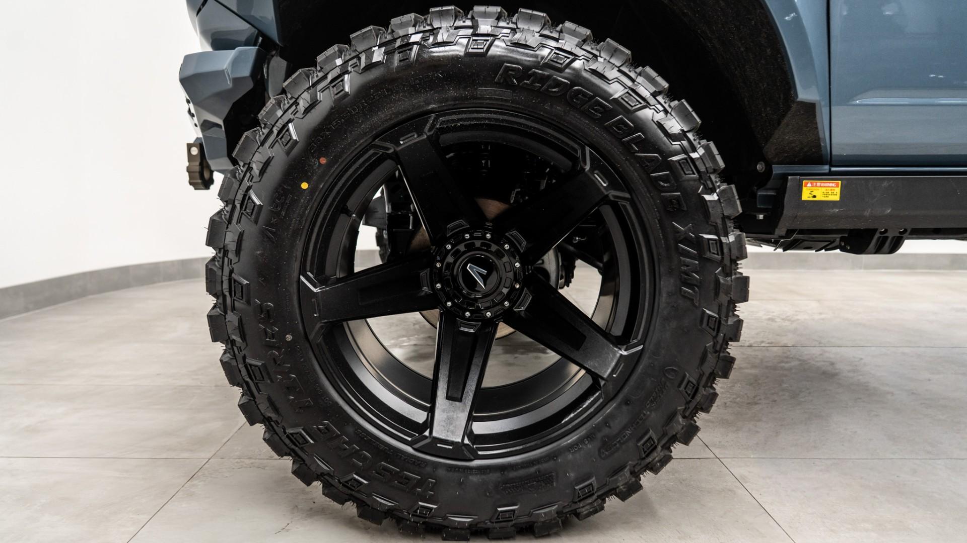 2025 FORD BRONCO in Azzure Gray, photo 54 of 55