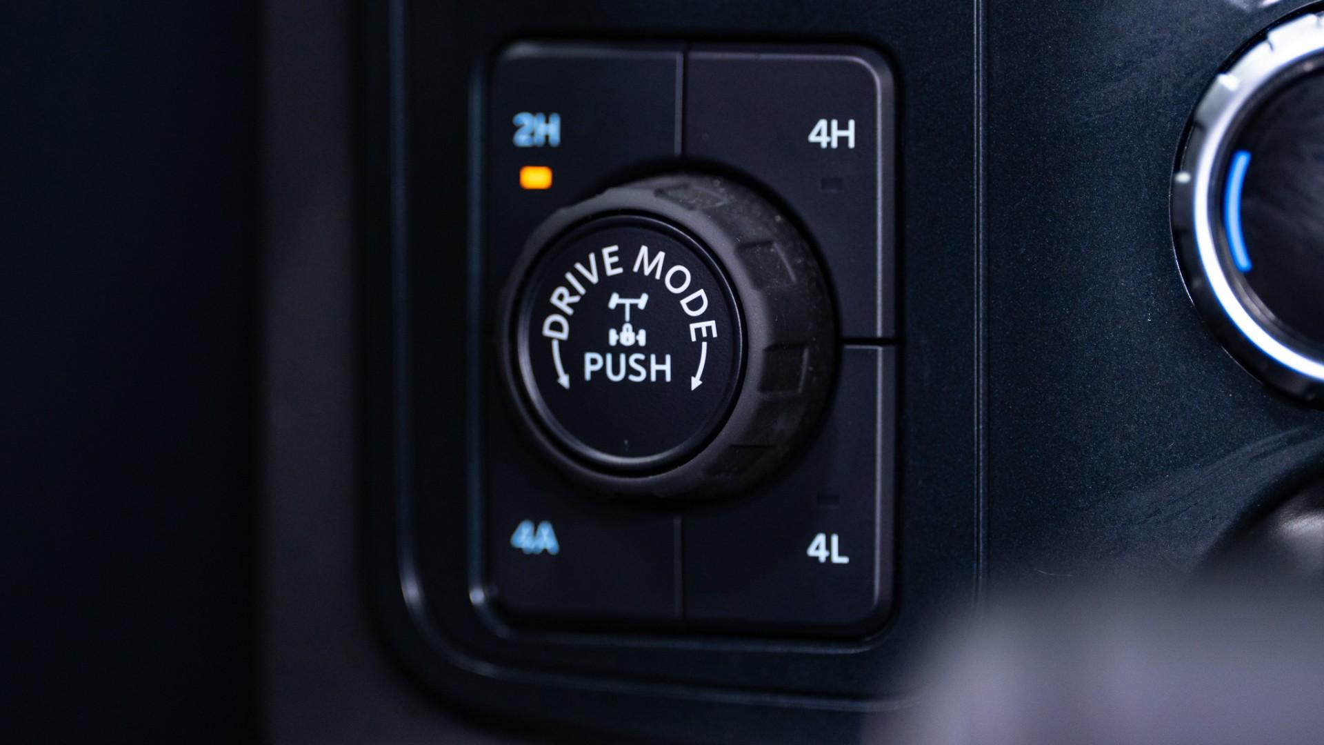 2025 FORD F-150 in Black, photo 39 of 60