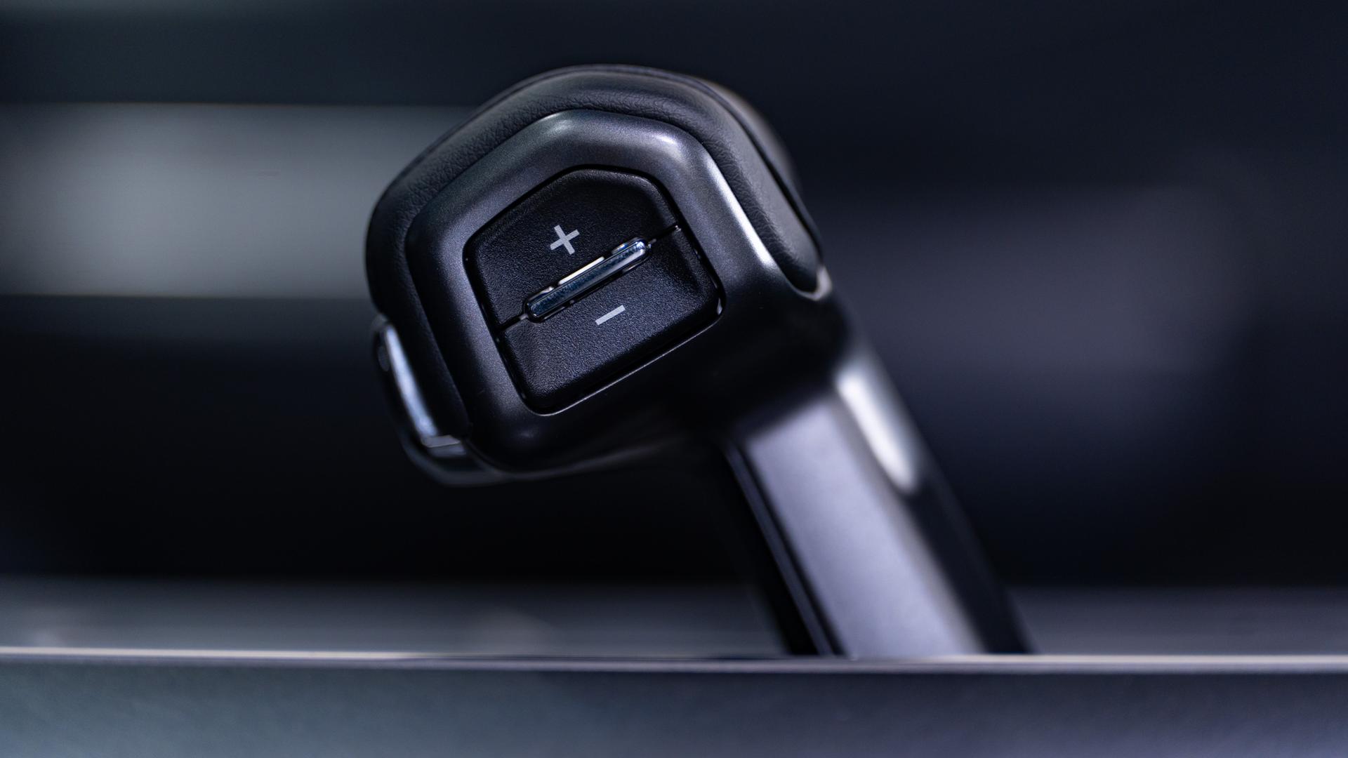2025 FORD F-150 in Black, photo 44 of 60