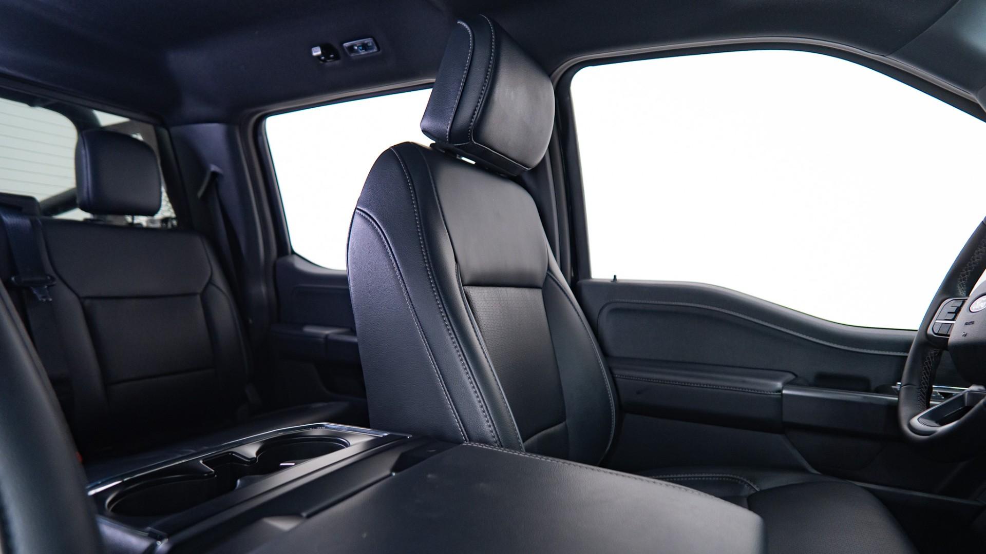 2025 FORD F-150 in Black, photo 53 of 60