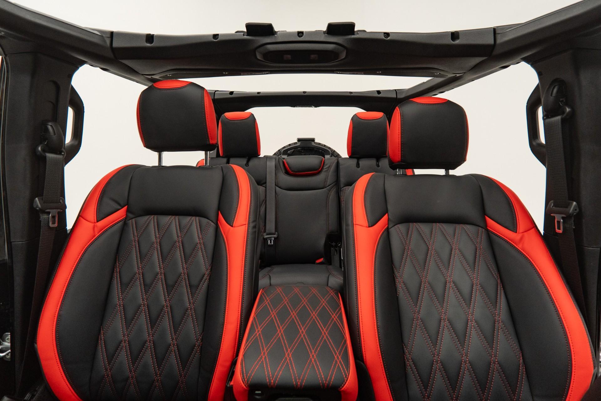 2026 JEEP WRANGLER in BLACK CLEARCOAT, photo 18 of 60