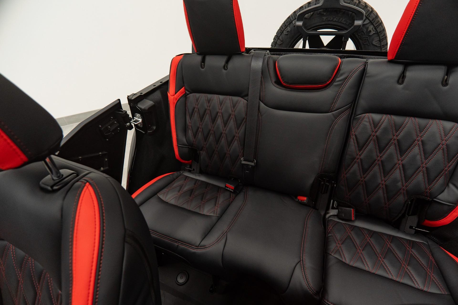 2026 JEEP WRANGLER in BLACK CLEARCOAT, photo 21 of 60