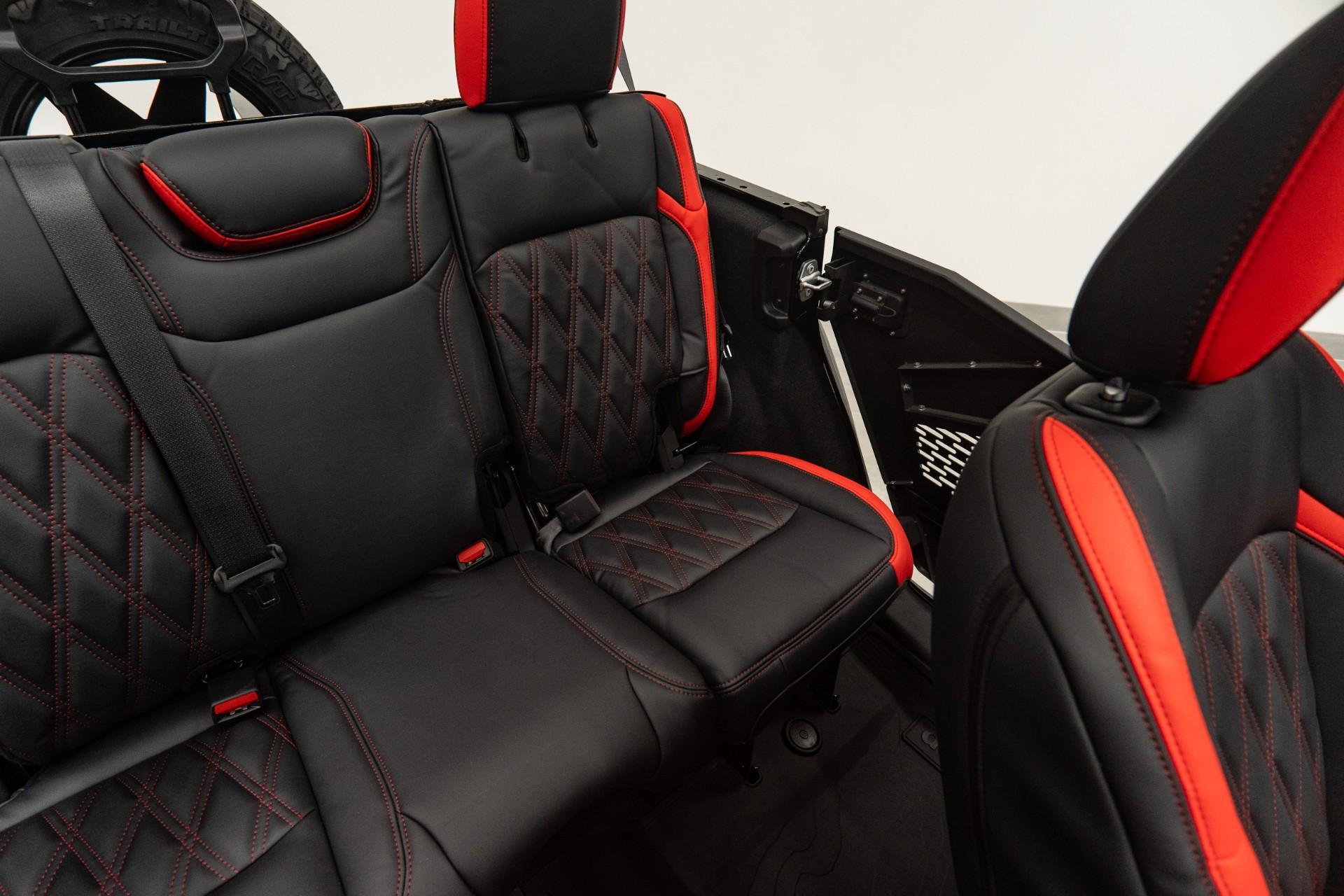 2026 JEEP WRANGLER in BLACK CLEARCOAT, photo 22 of 60