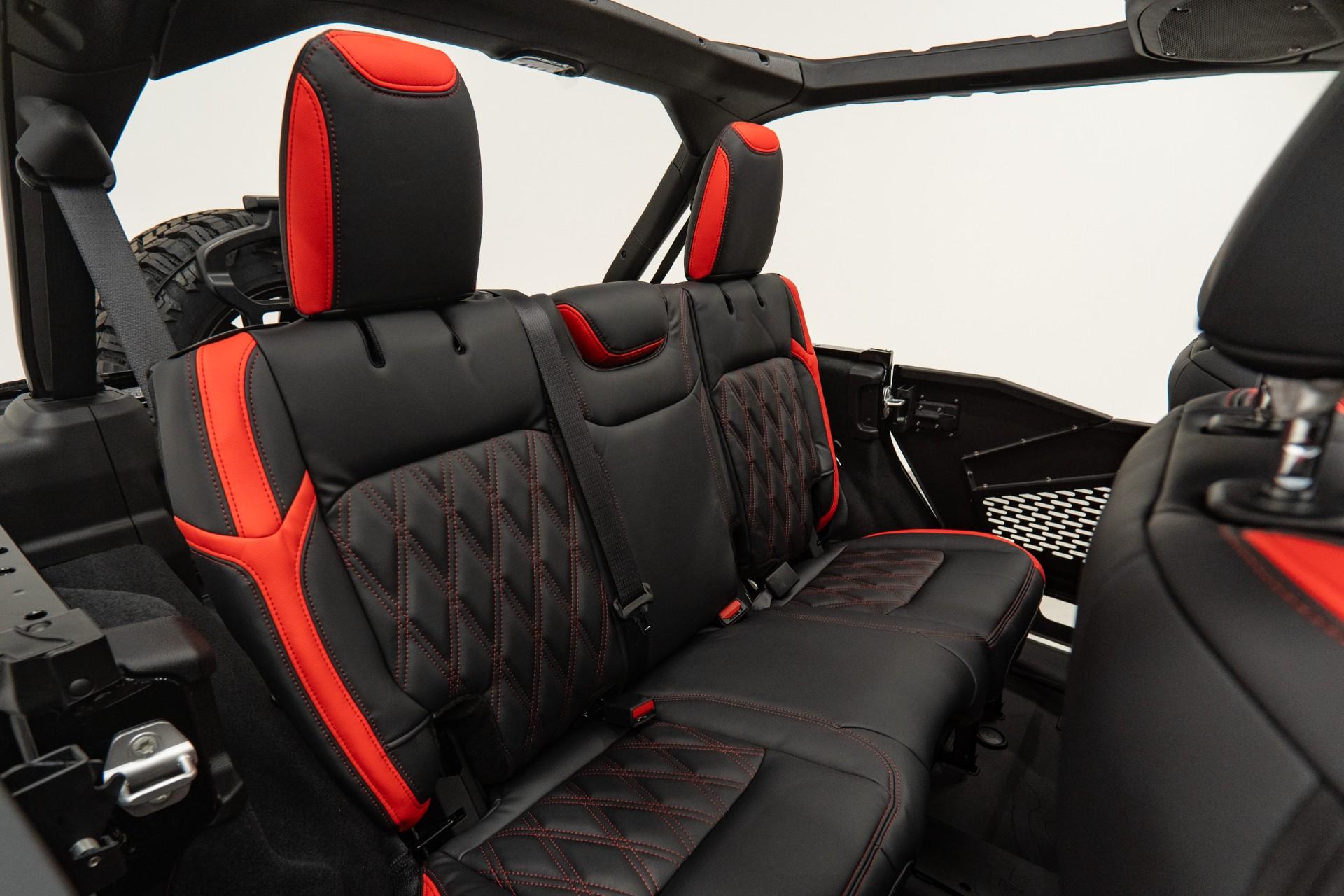 2026 JEEP WRANGLER in BLACK CLEARCOAT, photo 26 of 60