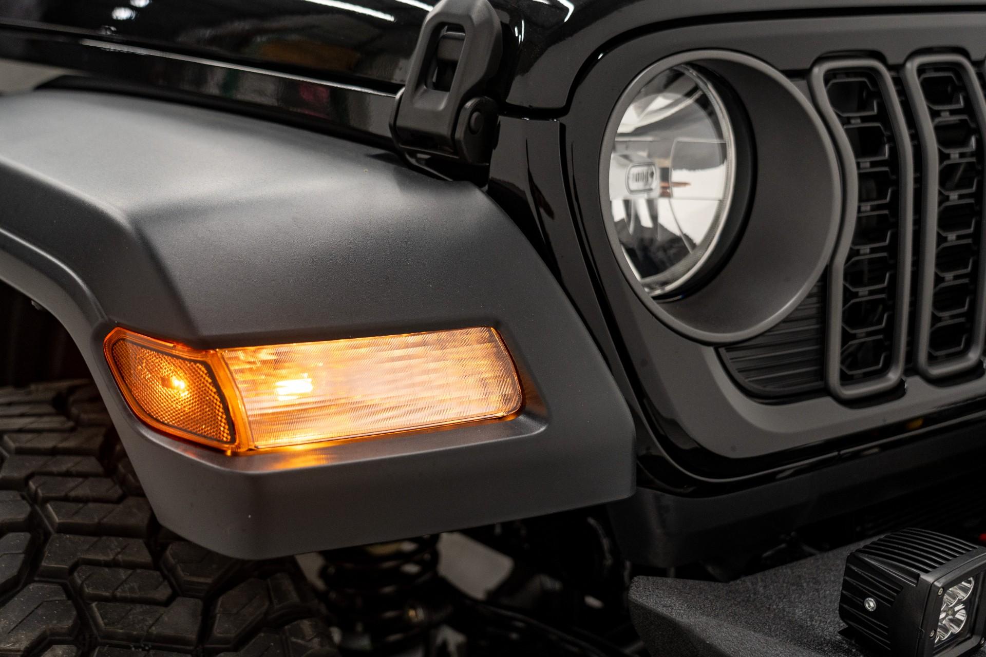 2026 JEEP WRANGLER in BLACK CLEARCOAT, photo 34 of 60