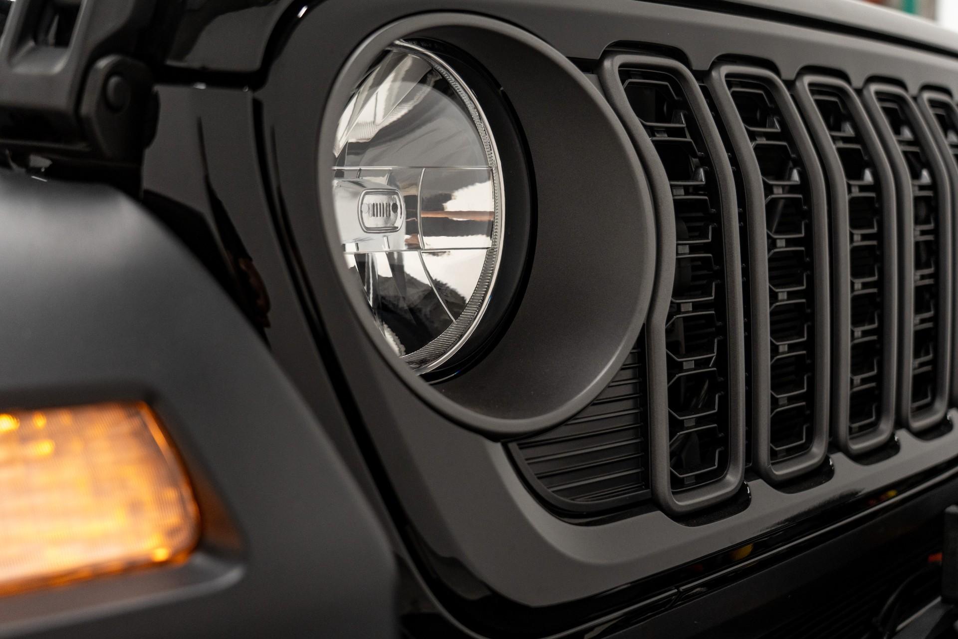 2026 JEEP WRANGLER in BLACK CLEARCOAT, photo 35 of 60