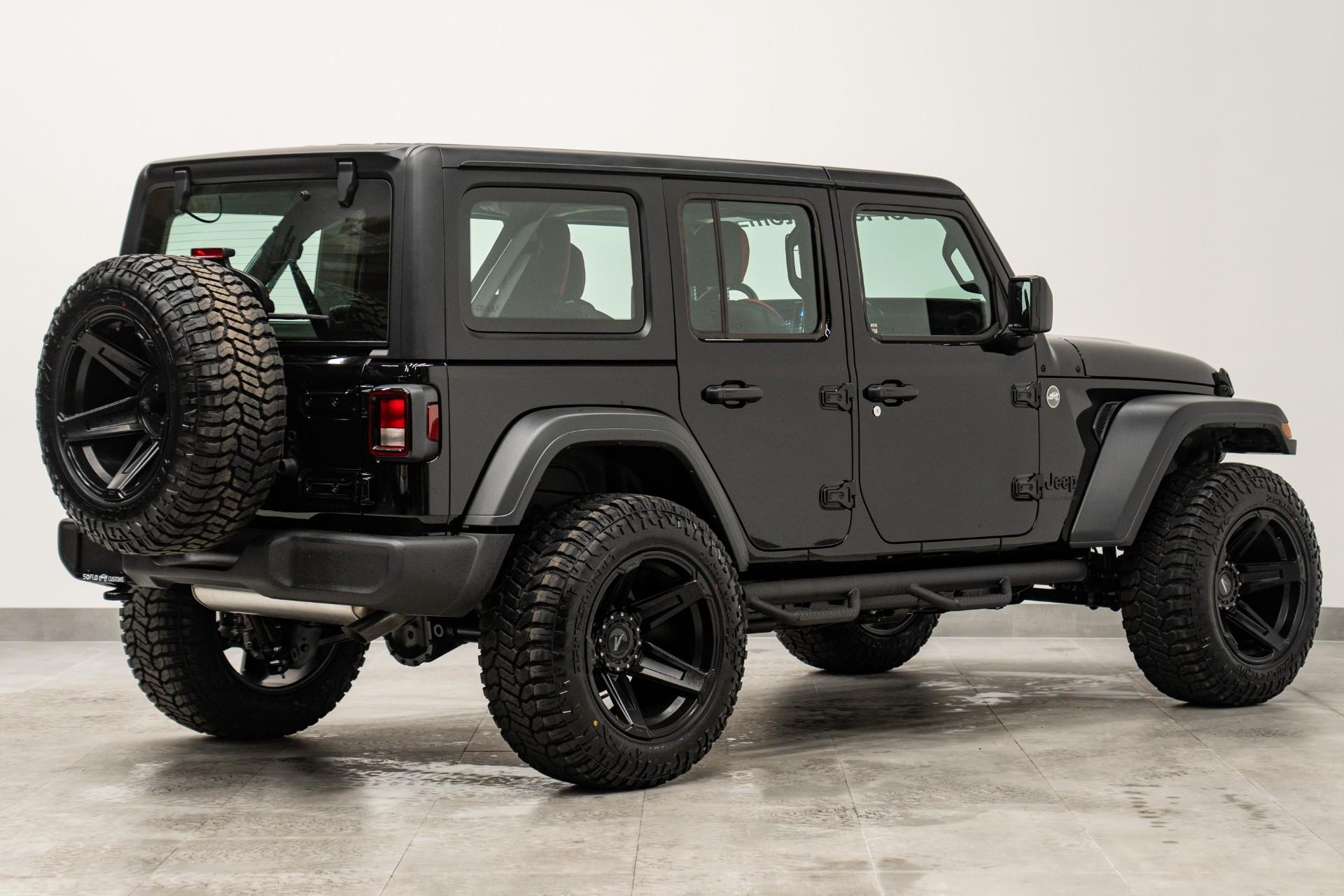 2026 JEEP WRANGLER in BLACK CLEARCOAT, photo 5 of 60