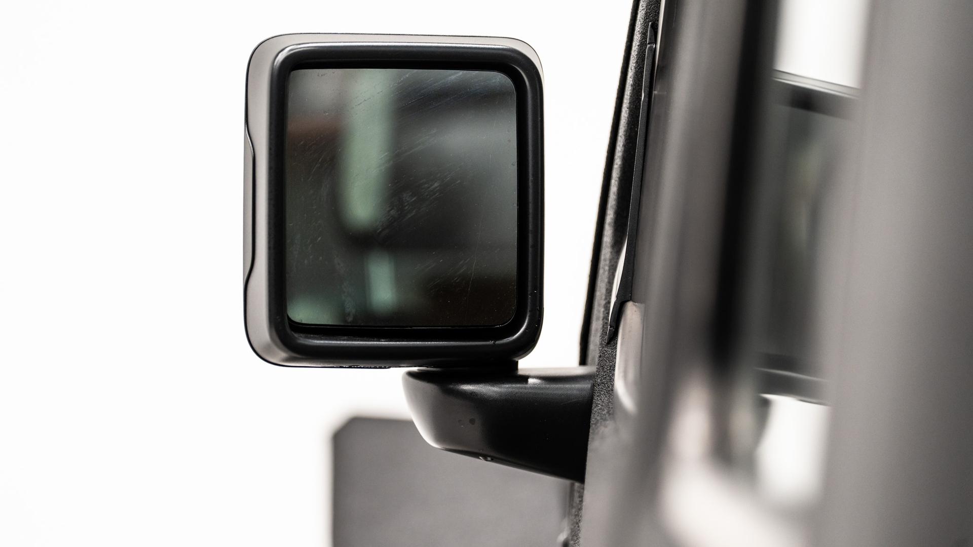 2025 JEEP GLADIATOR in Black, photo 41 of 59