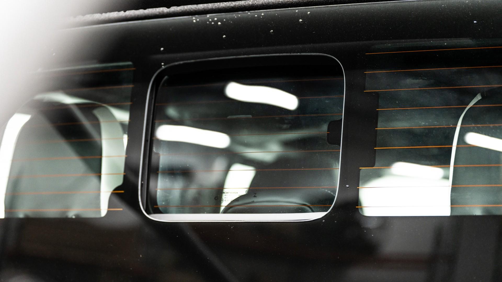 2025 JEEP GLADIATOR in Black, photo 42 of 59